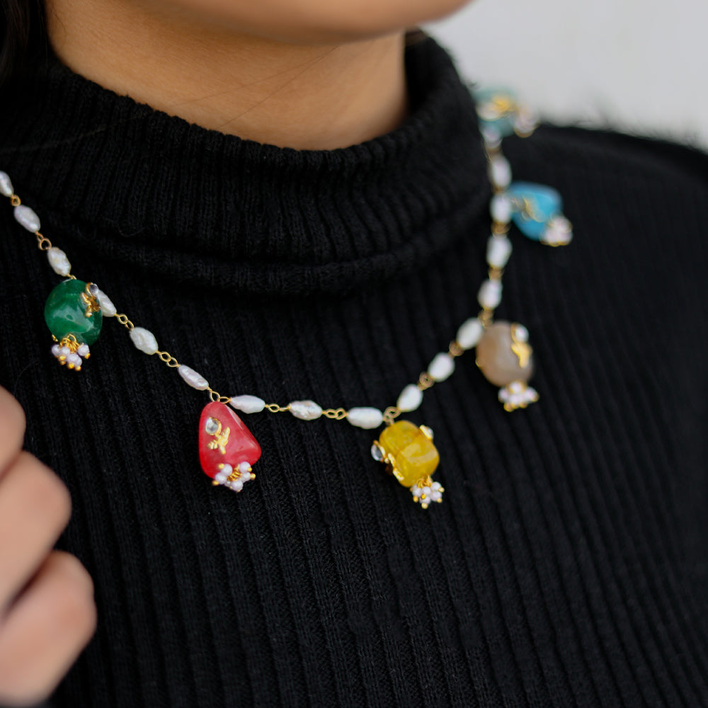 Multi color necklace