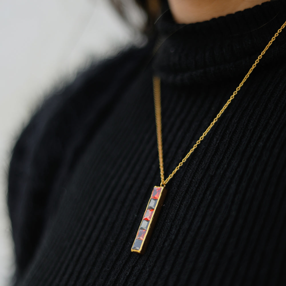 Bar gold plated pendant