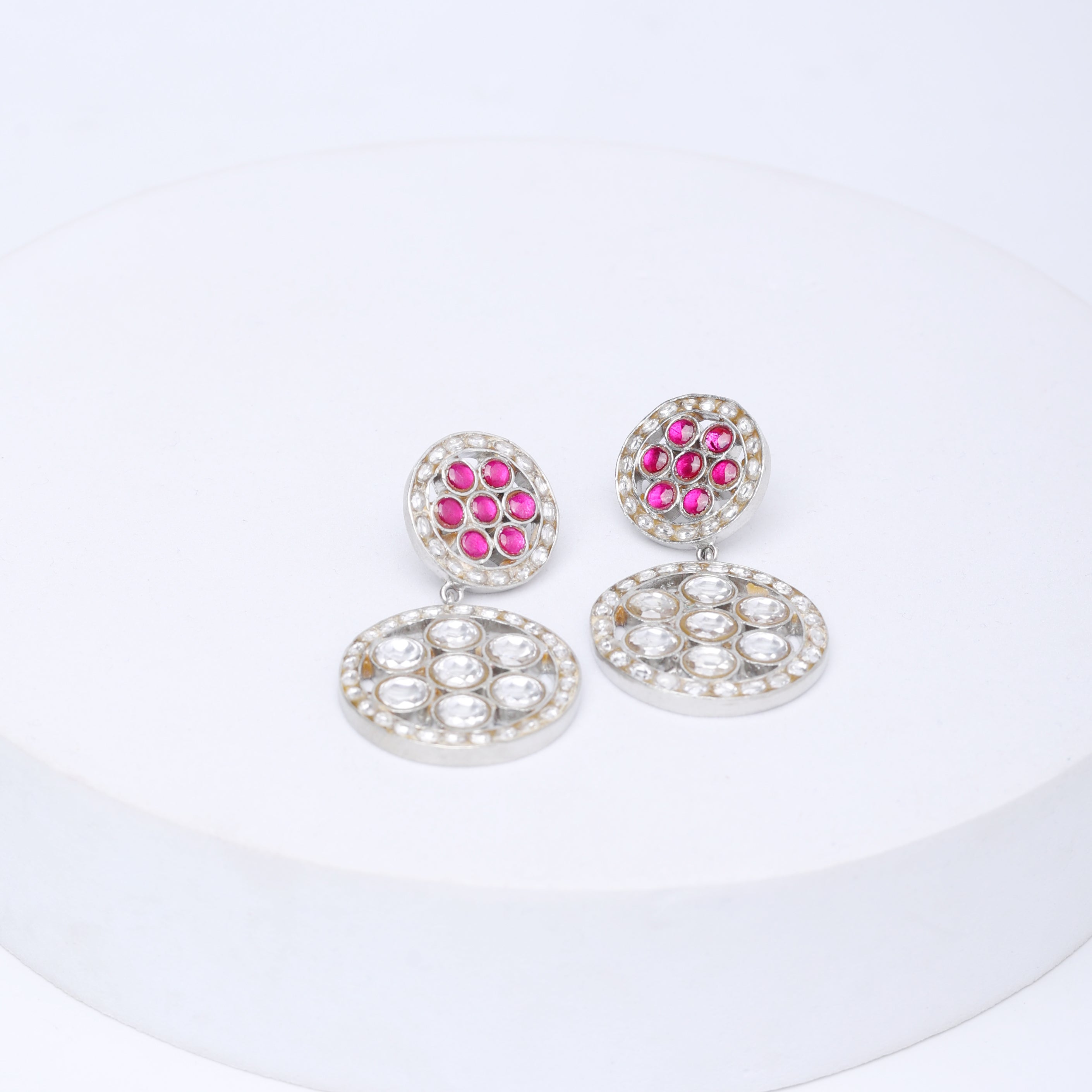 92.5 Sterling Silver earrings with red Quartz and Billor Polki in Silver plating,
Post and push closure.