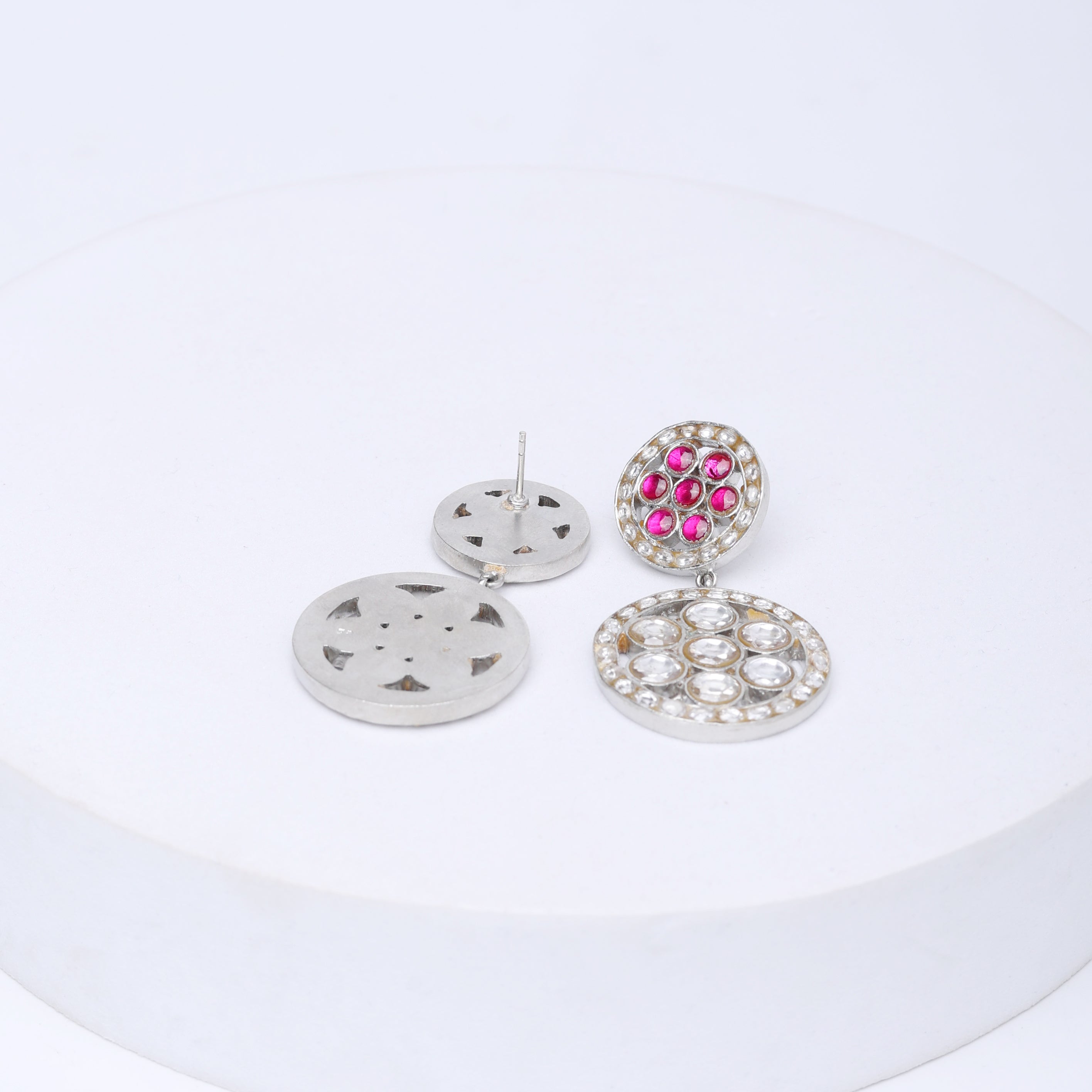 92.5 Sterling Silver earrings with red Quartz and Billor Polki in Silver plating,
Post and push closure.