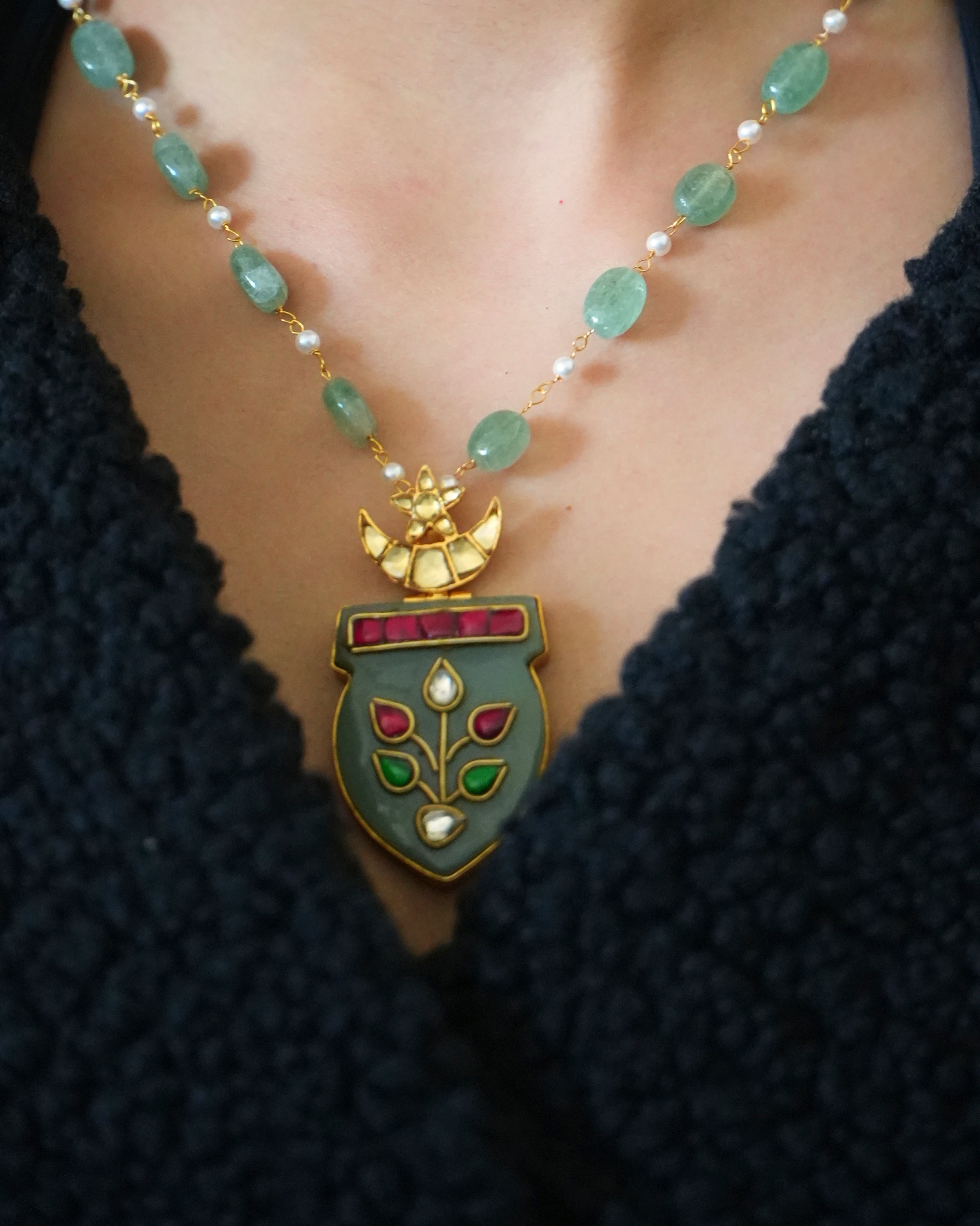 Naayaab Necklace