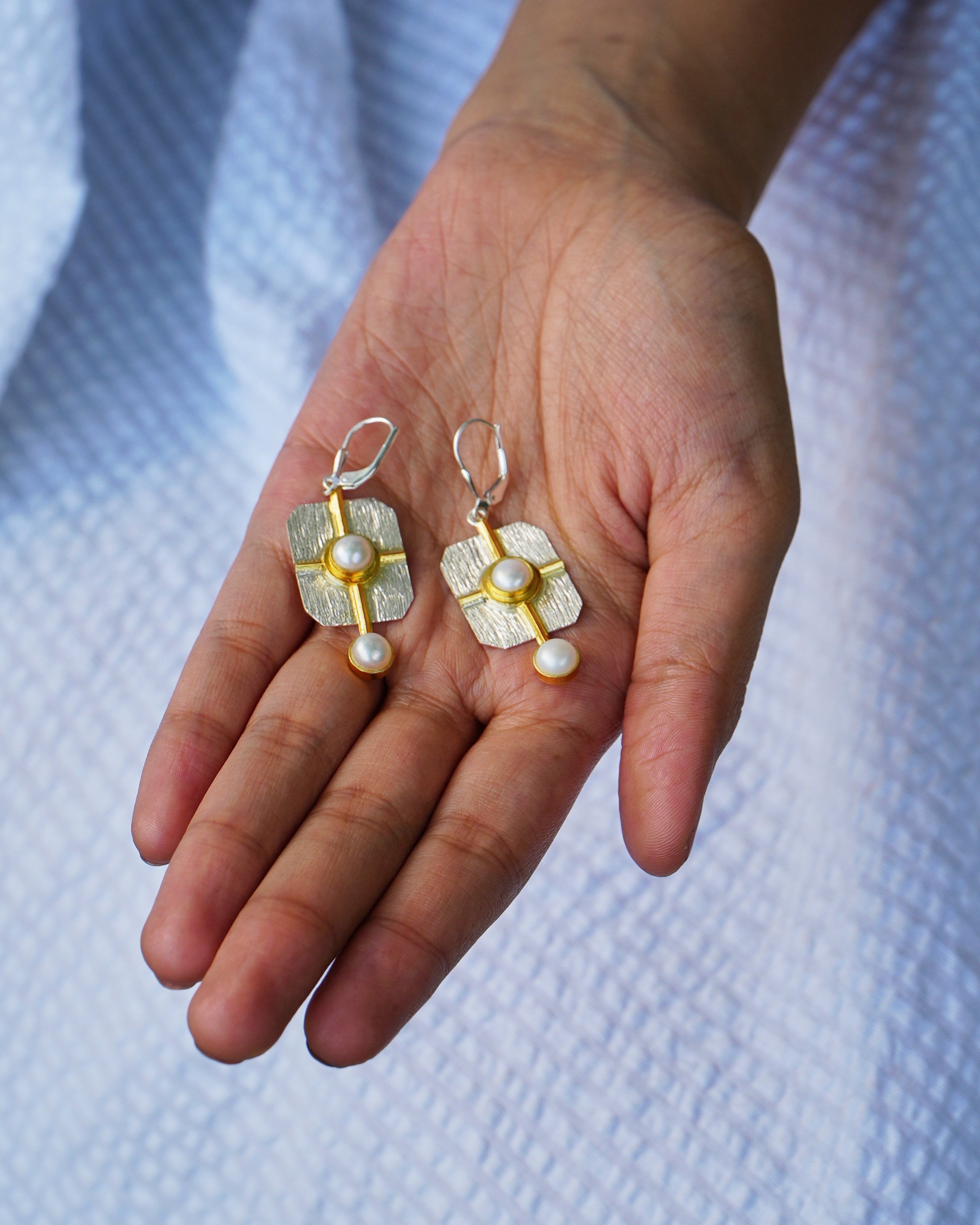 beshaq earrings