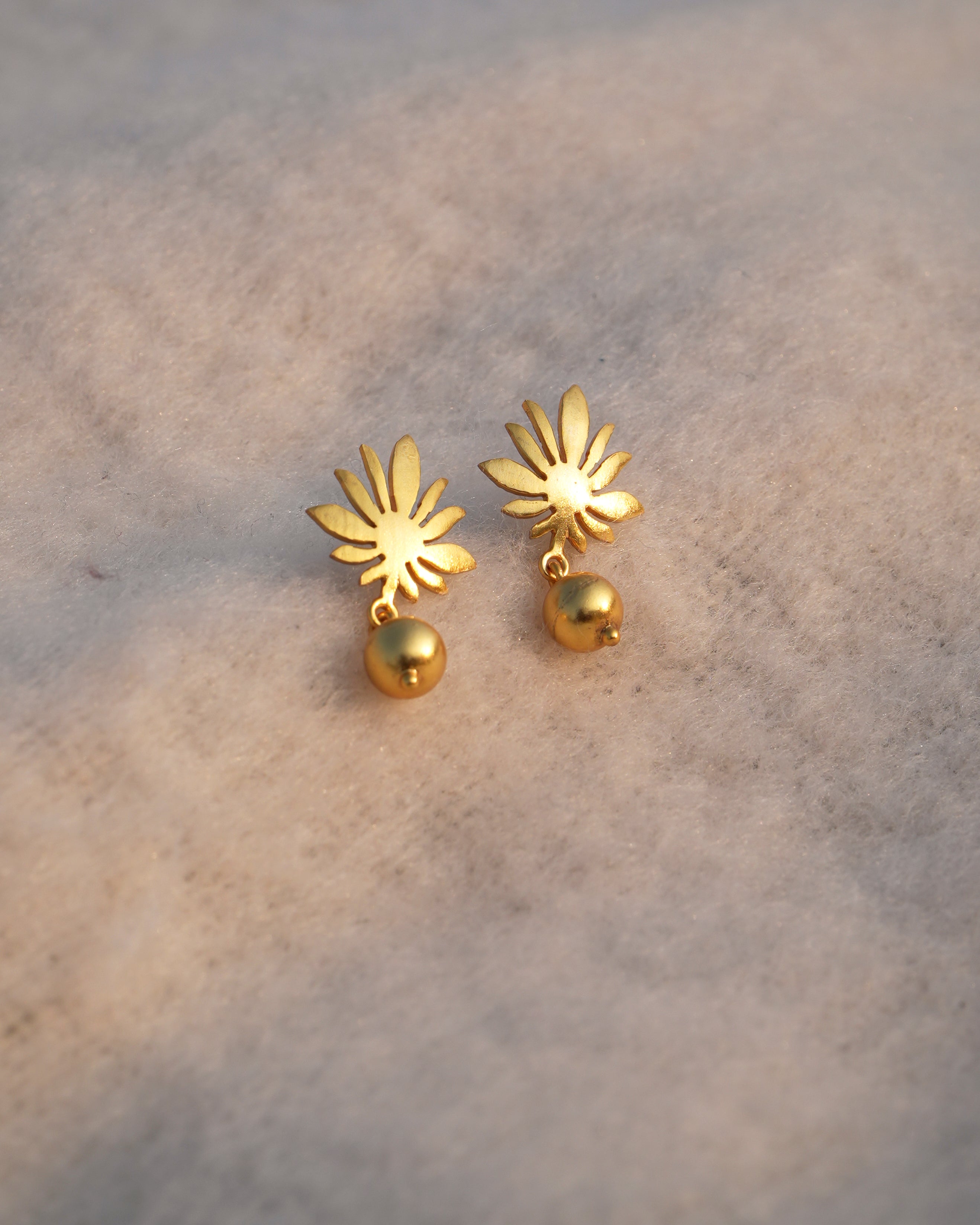 Naryana earring