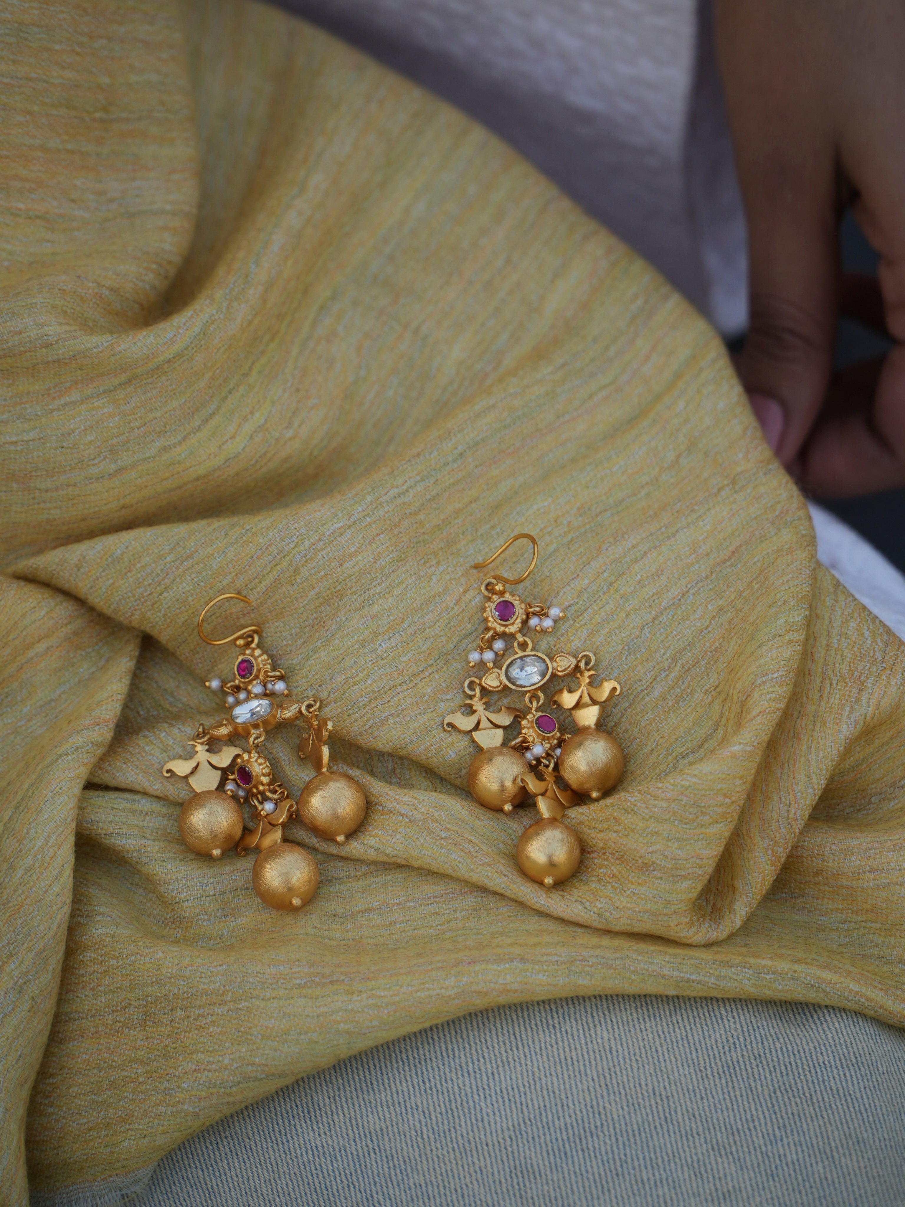 gulbang earrings