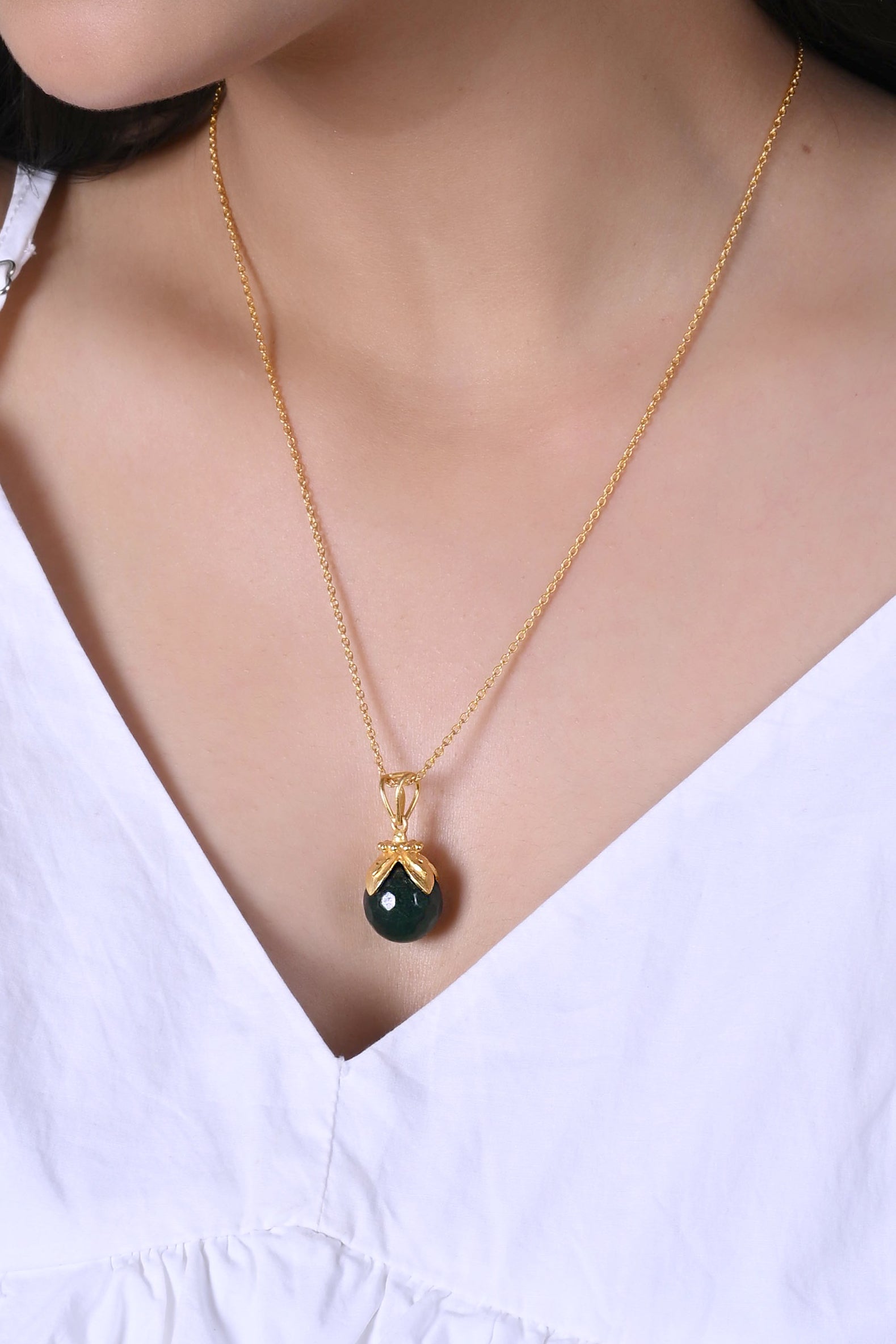 Amir Pendant Necklace