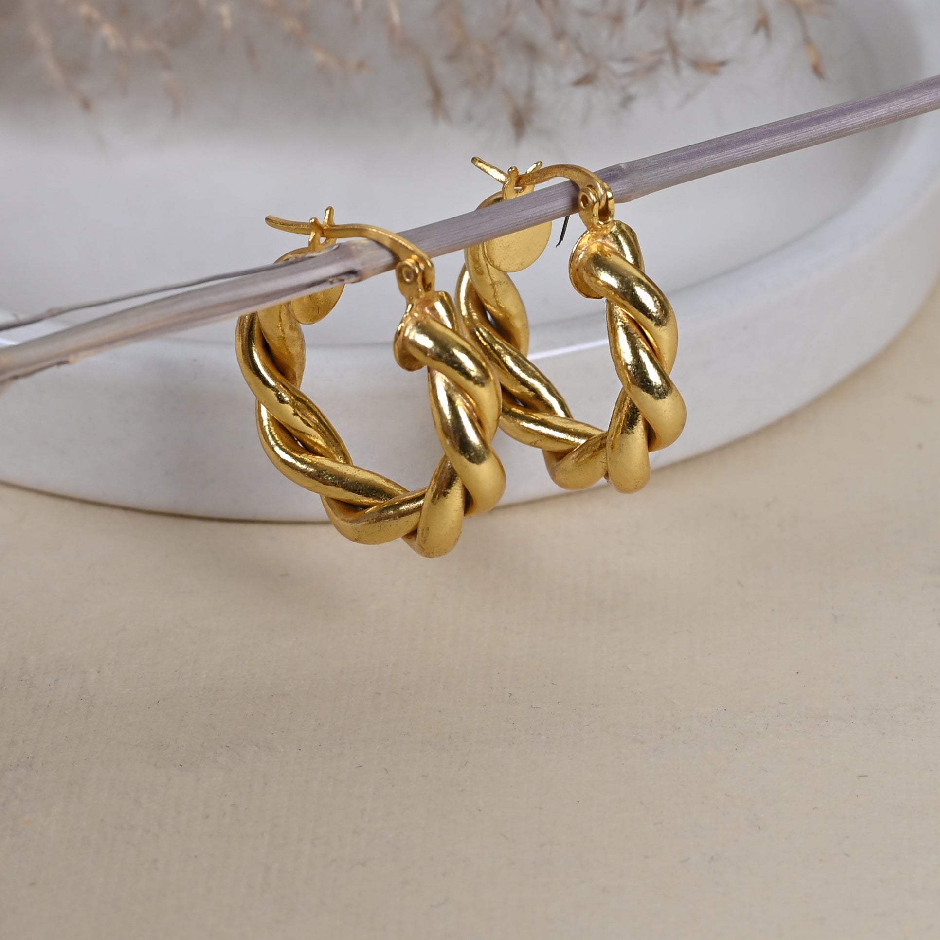 Twist Hoops