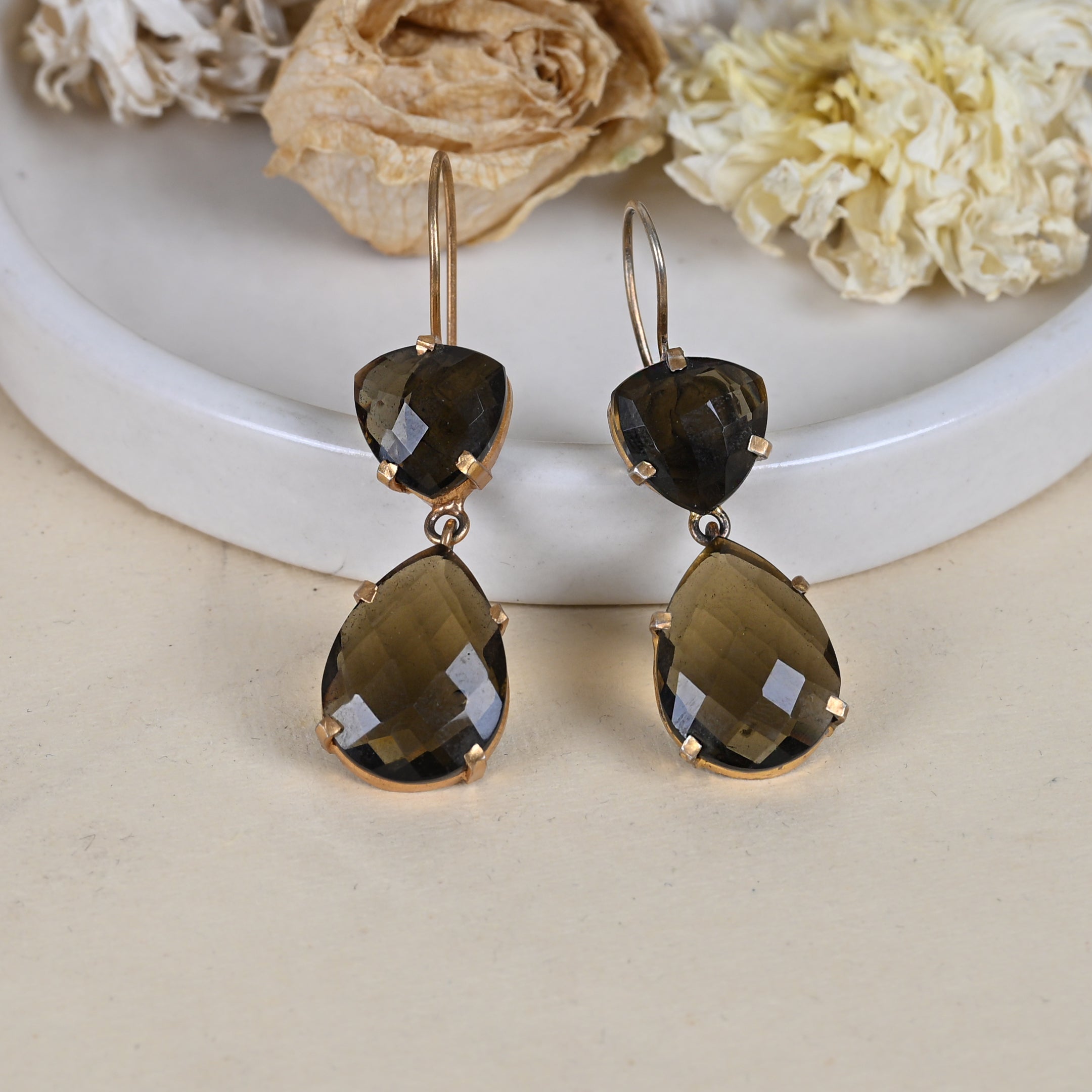 Mirza Earrings Smoky
