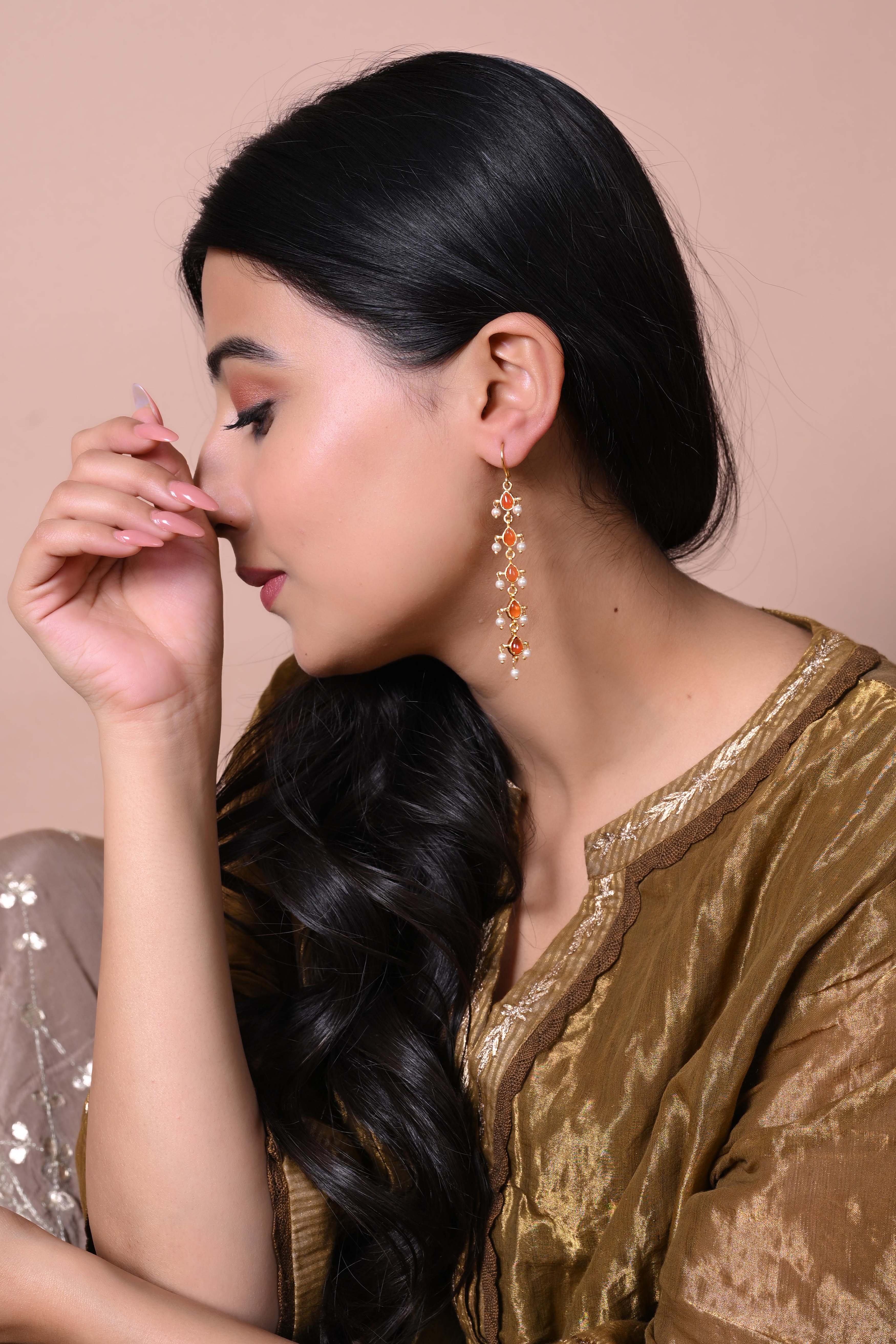 Roshni Earring