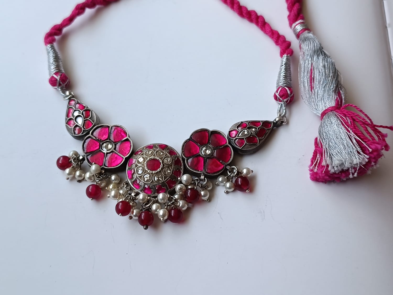 Phool Pan Choker