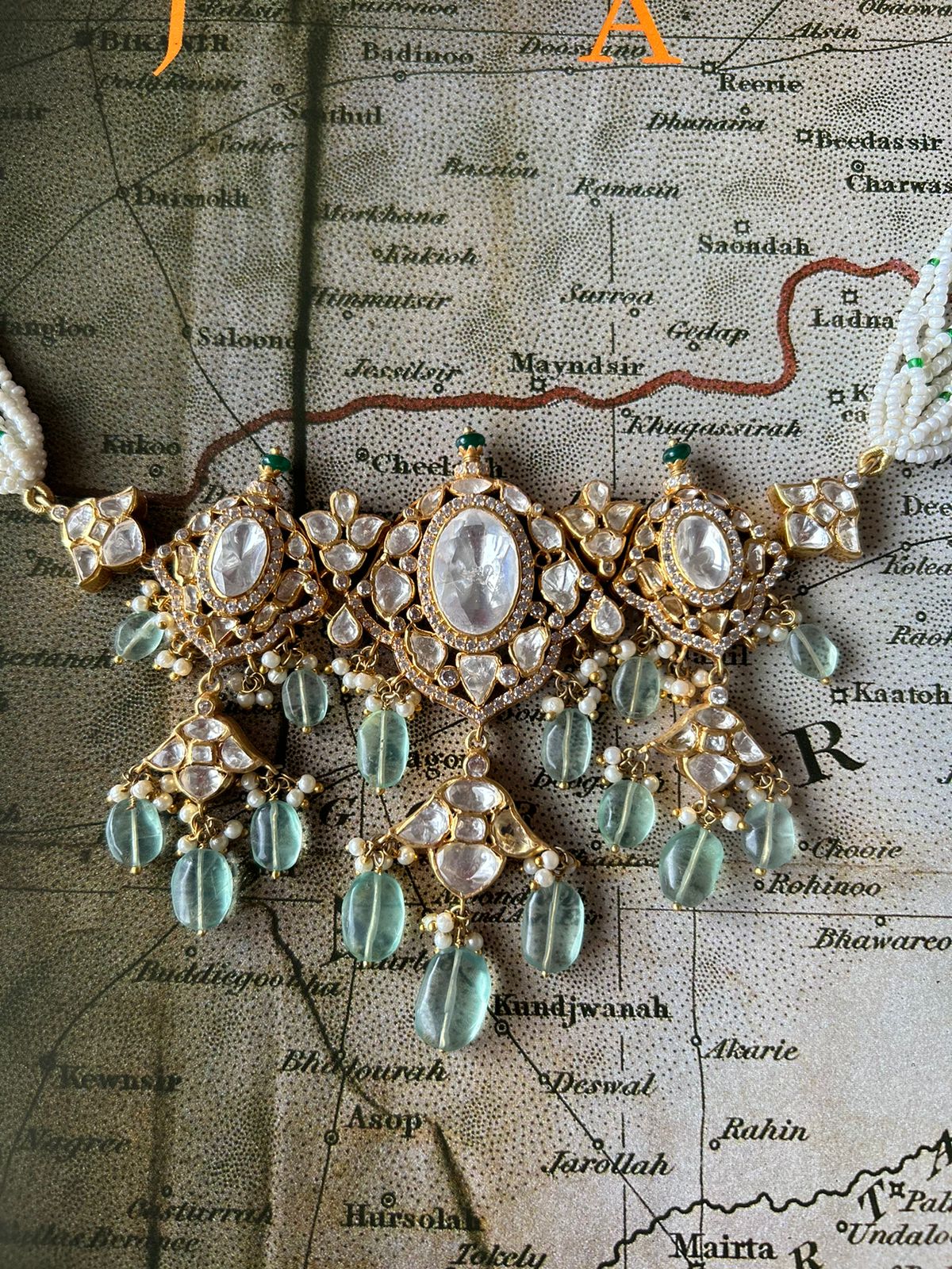 Sterling silver Mughal choker with earrings, moissanite polki and floride stones