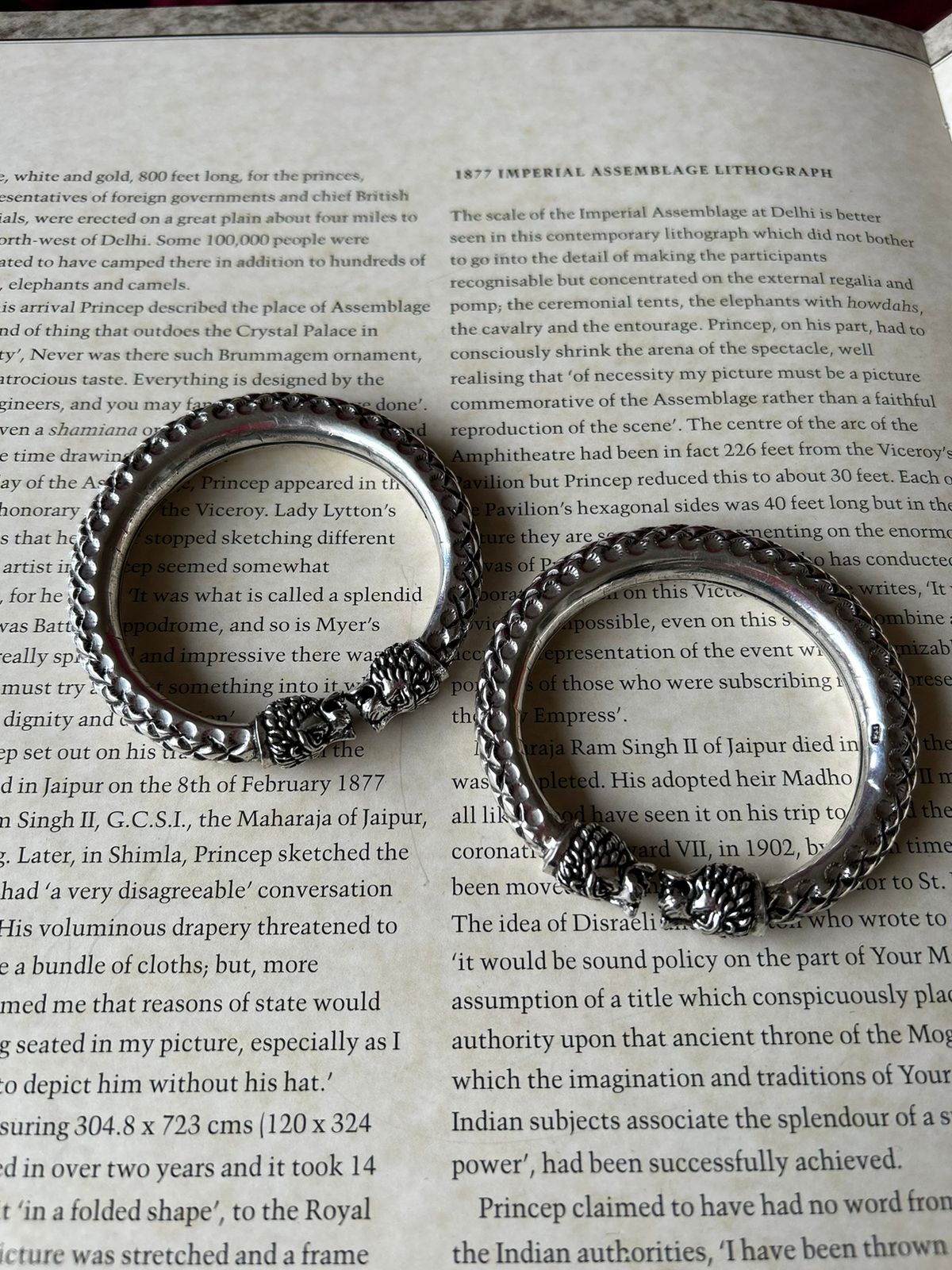 Sher bracelet
Sterling silver with oxidised plating, Openable.