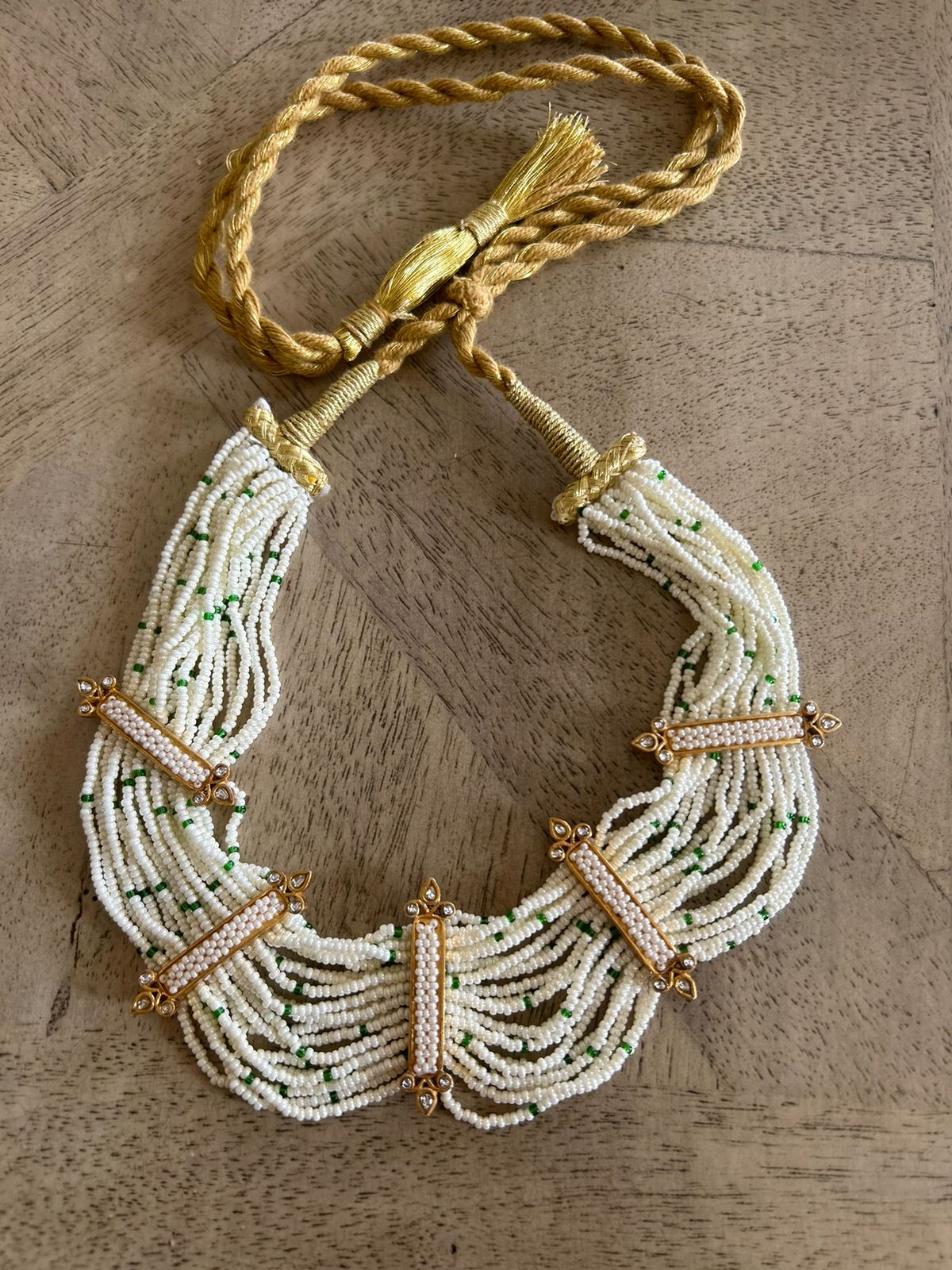 Silver choker with pearls, Sarafa closure.