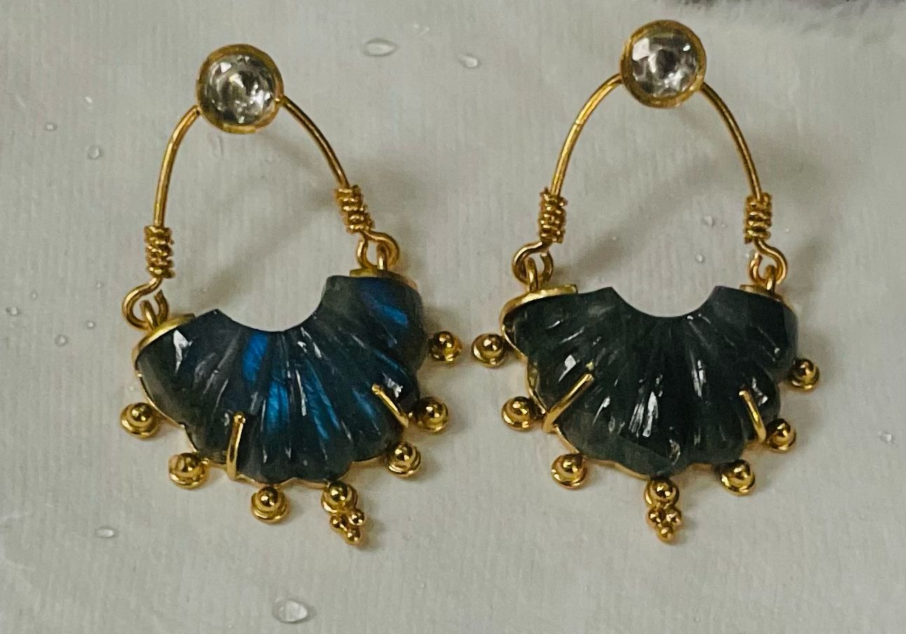 Labradorite carved stone hoops with crystal.
Sterling silver with 1 micron gold plating.