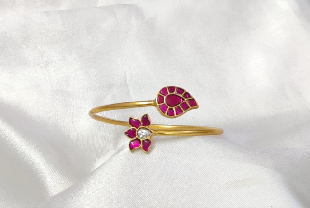 Kairi Kamal Jadau Bracelets