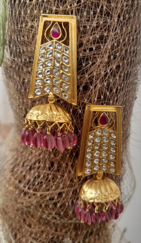 Sterling silver Jadau Chamak Jhumka
Billor Polki with red quartz drops.