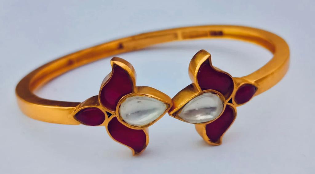 Lotus Jadau bracelet