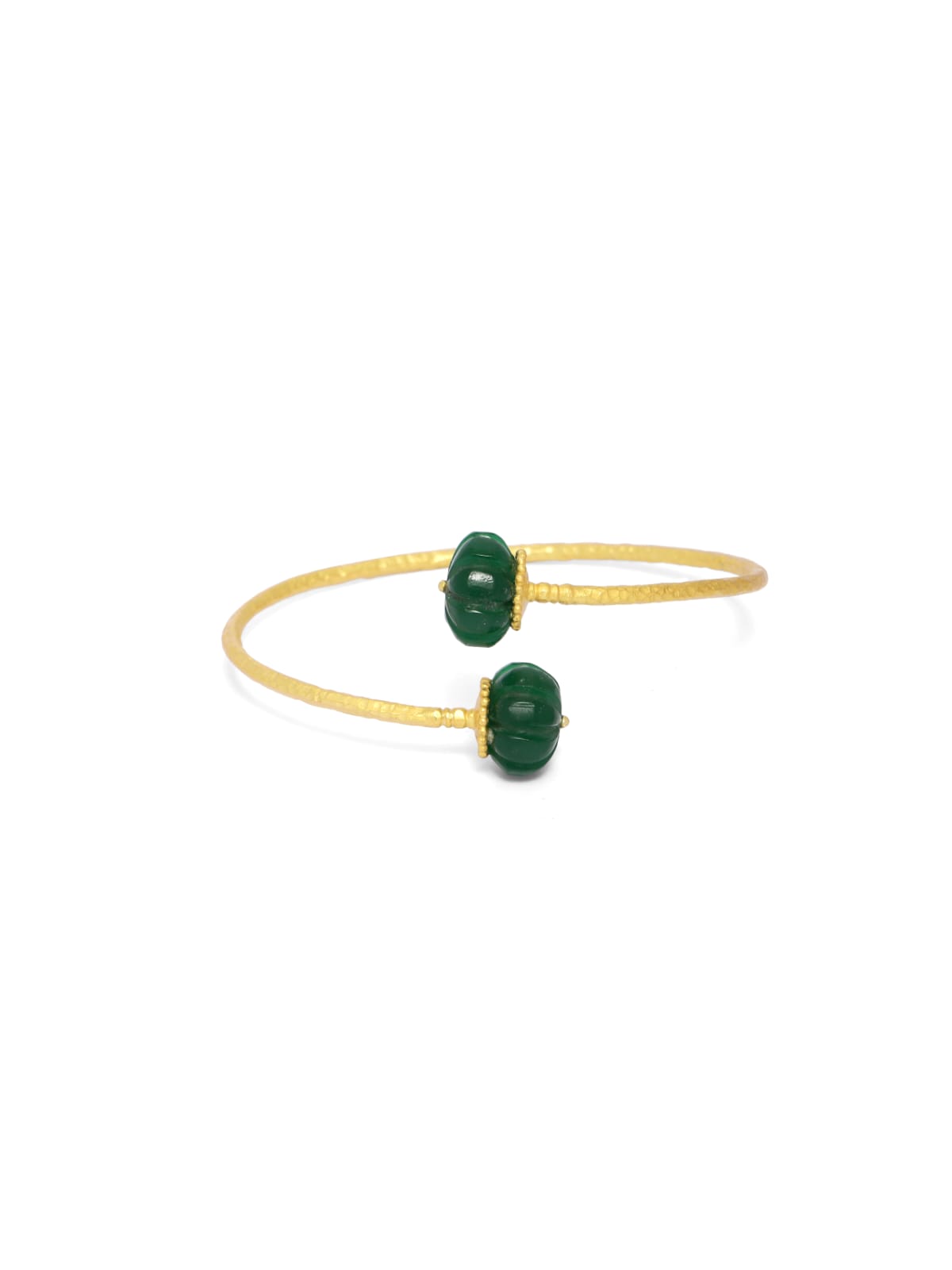 Bracelet in carved green Onyx melon stones, Sterling Silver with 1 micron Gold plating in adjustable size.