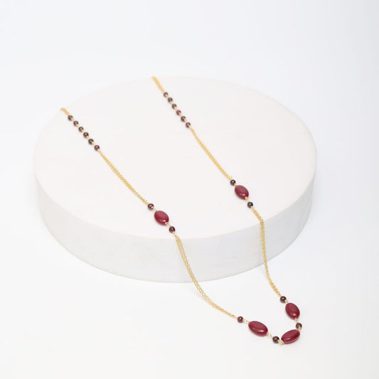 Sterling Silver Gold plated
Chain necklace with red Quartz beads.