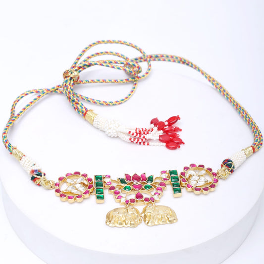 Sterling silver Choker with Billor Polki, elephant and lotus Motif with decorative flowers in 18 karat Gold plating with Sarafa closure, adjustable.
Length: 16-18 inches