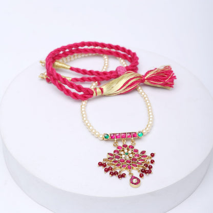 Sterling Silver Gold plated
Jadau red green necklace with Swarovski Pearls with thread sarafa closure.