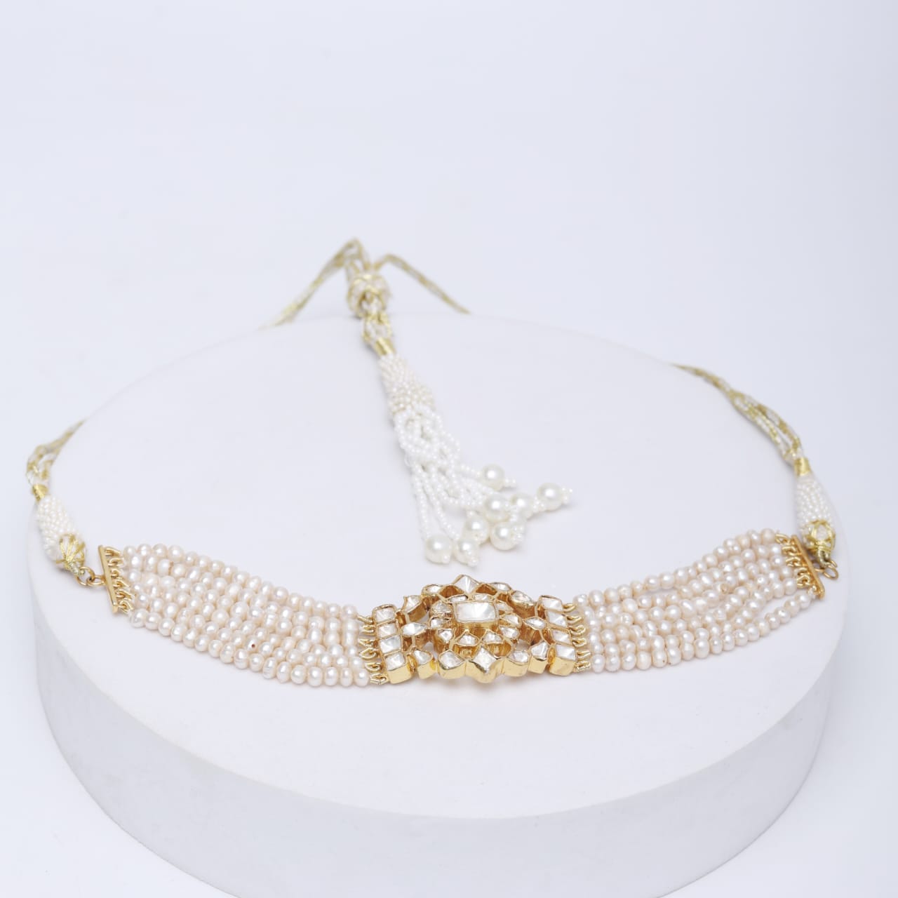 Jadau chandrakala choker
Sterling silver
With pearls and Sarafa Closure.