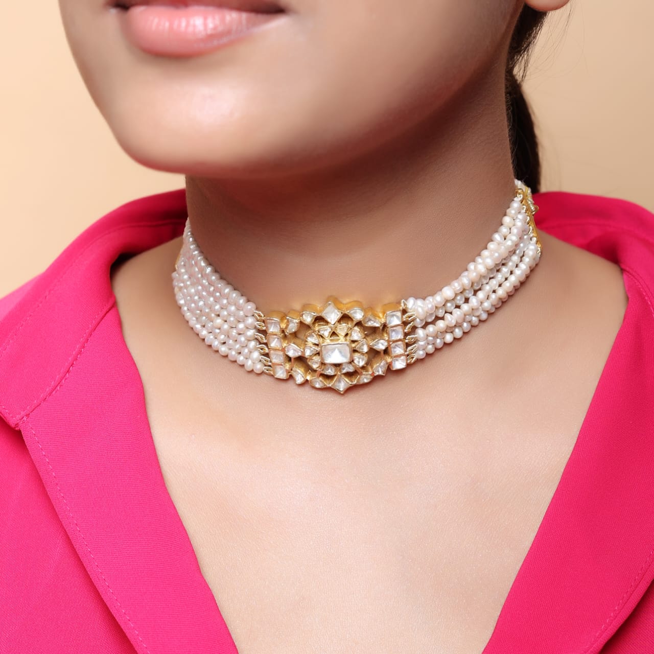 Jadau chandrakala choker
Sterling silver
With pearls and Sarafa Closure.