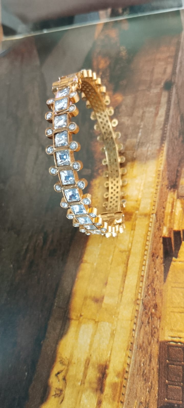 Roshe Bangle in 92.5 Sterling Silver with Billor Polki, openable bangle screw style closure in 1 micron Gold plating (made to size).