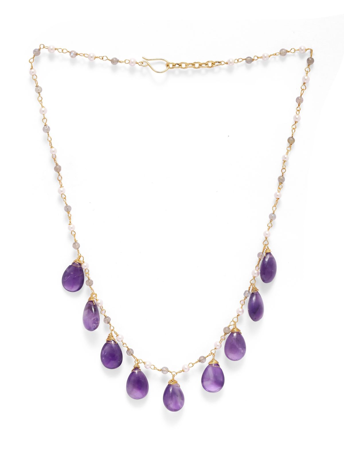 Raindrops necklace in 92. 5 Sterling Silver with Amethyst strung with Labradorite and Pearls in 1 micron Gold plating.
Length- 16-18 inches adjustable.