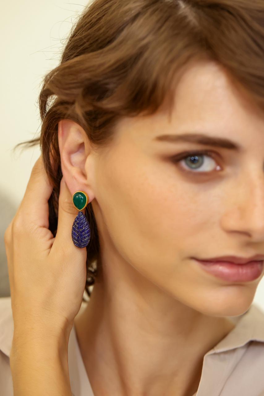 Neel earrings in 92.5 Sterling Silver with carved Lapis Lazuli and green Onyx, dipped in 1 micron Gold with
Post-Push closure.