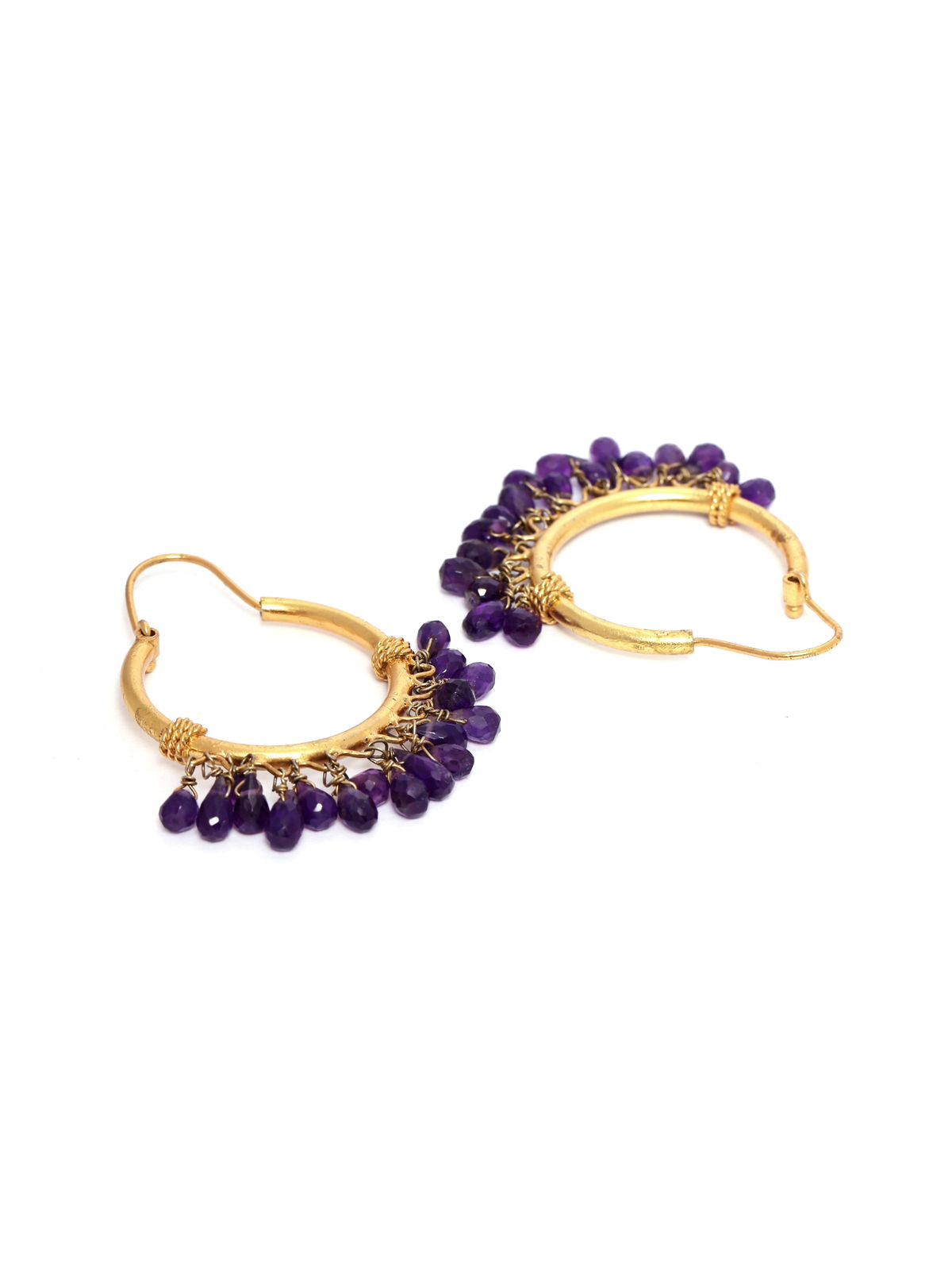 Purple hoops in 92.5 Sterling Silver with faceted Amethyst drops dipped in
1 micron gold plating.