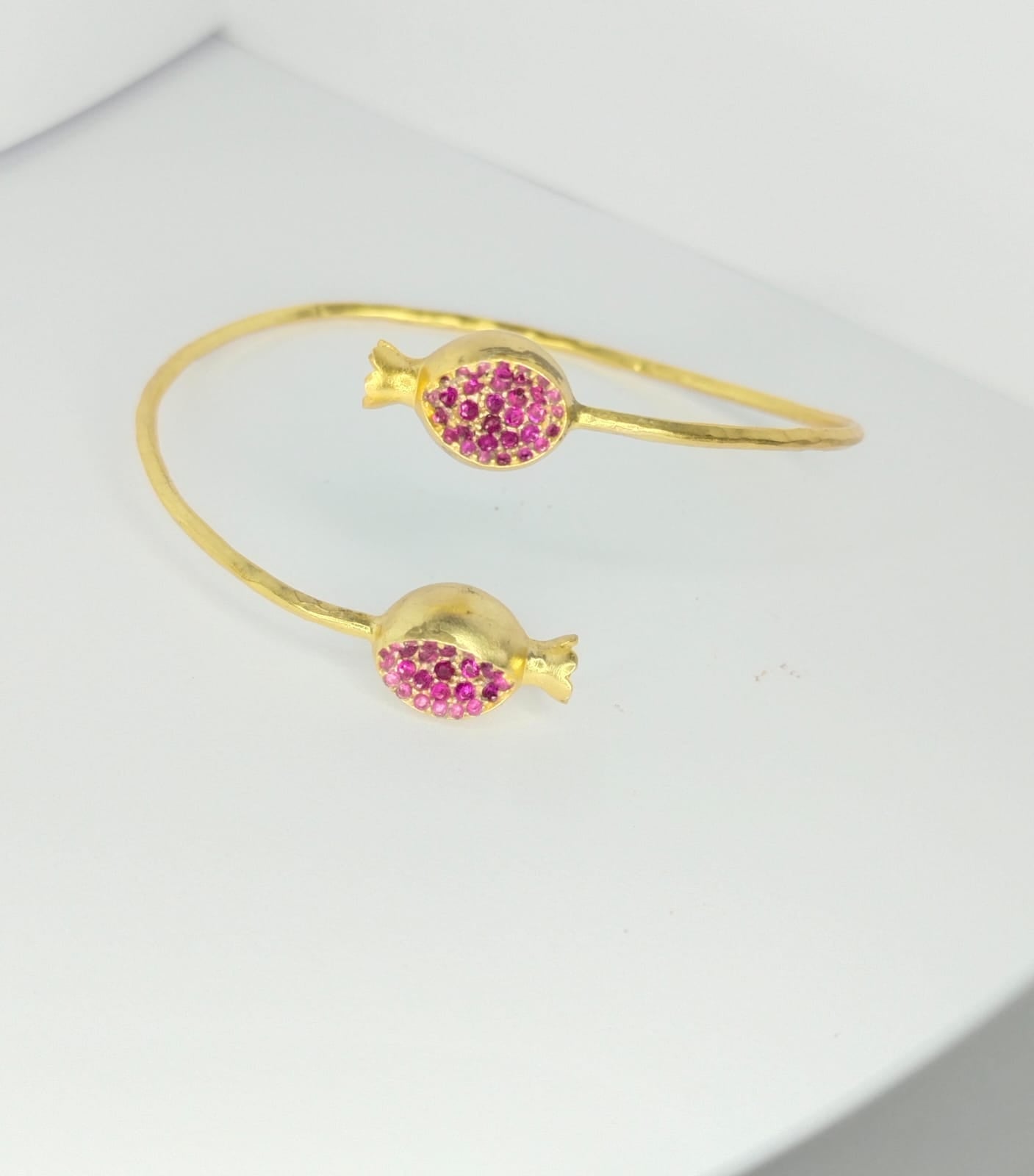 Anaar bracelet