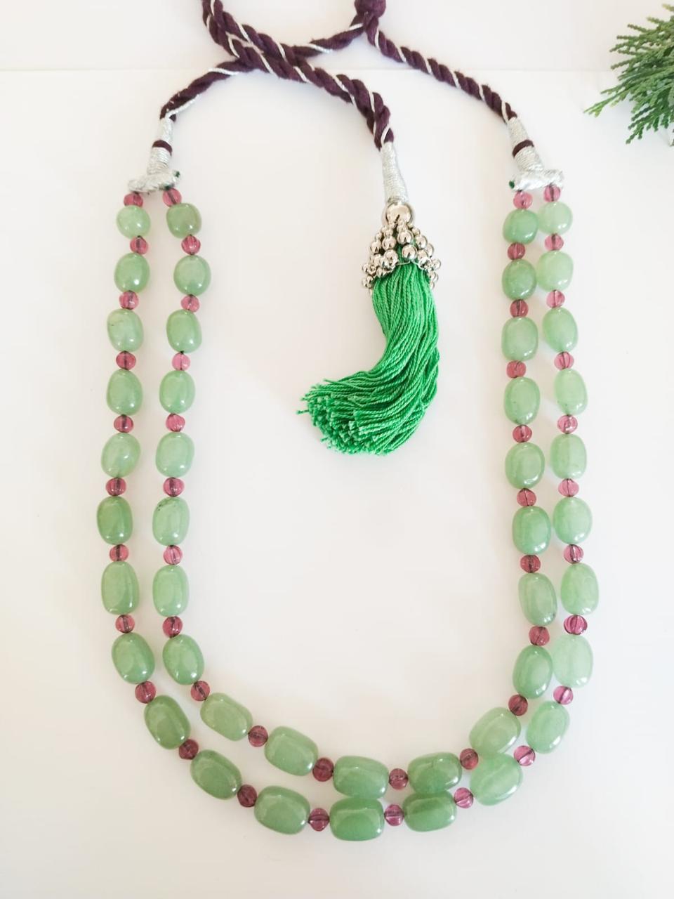 Malaika necklace handcrafted in grapes Aventurine and pink Quartz in Tumble Knotting.
