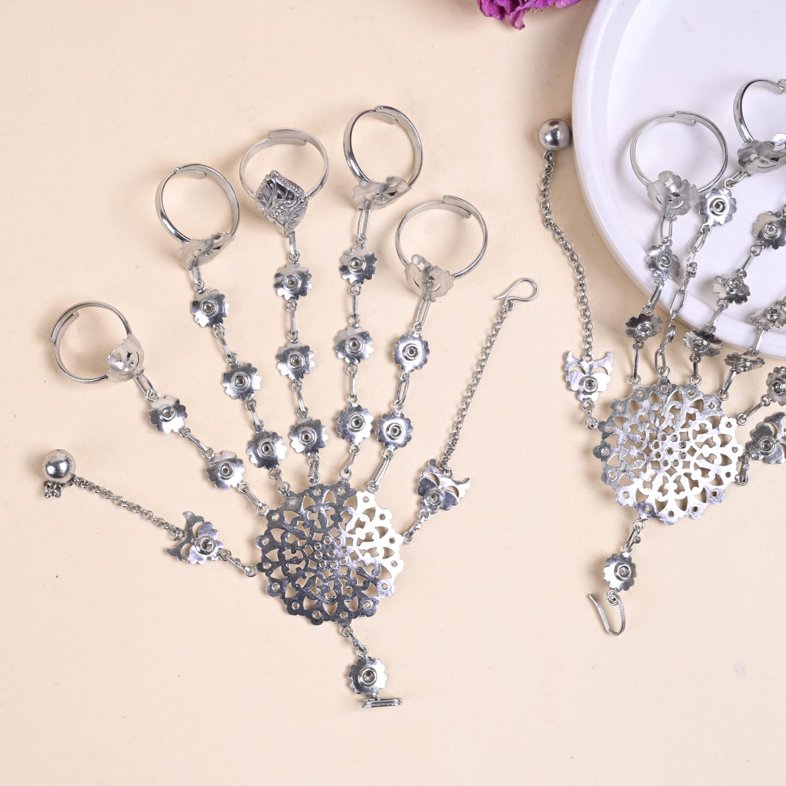 Sabina Haath phool in 92.5 Sterling Silver handcrafted in antique finish All-Rings jaali in Phool-Hand Harness.