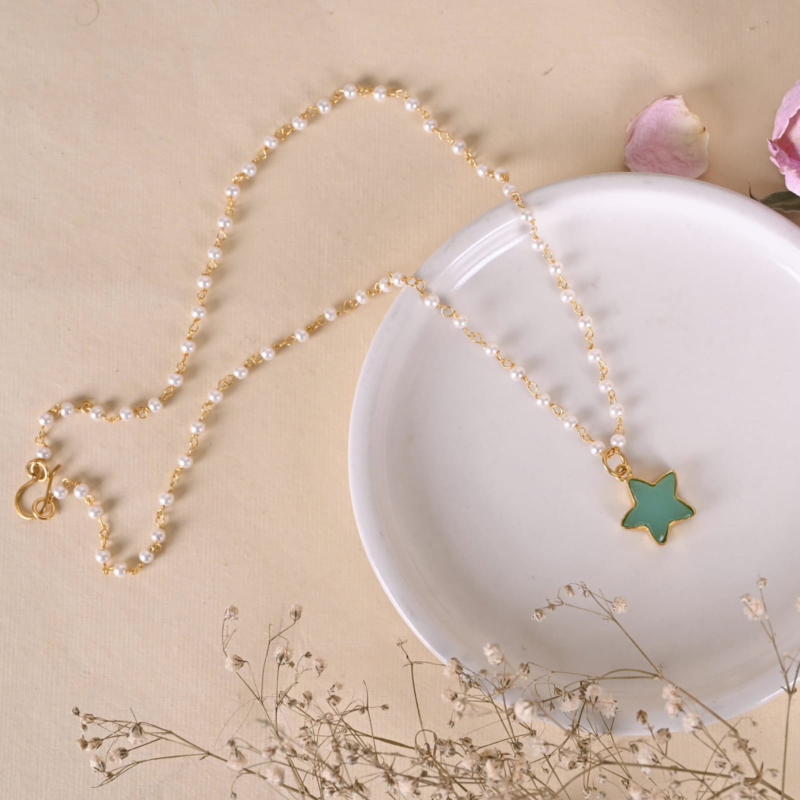 Taara pendant