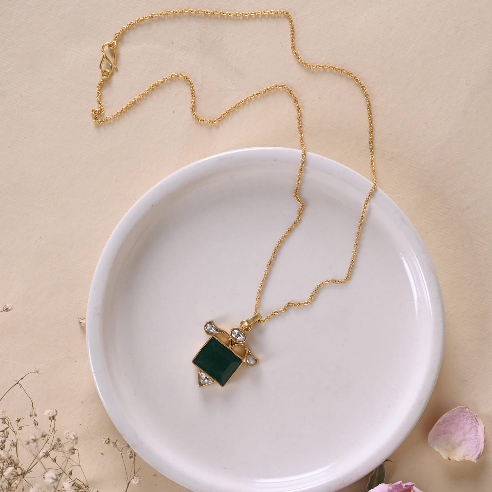 Atiya pendant