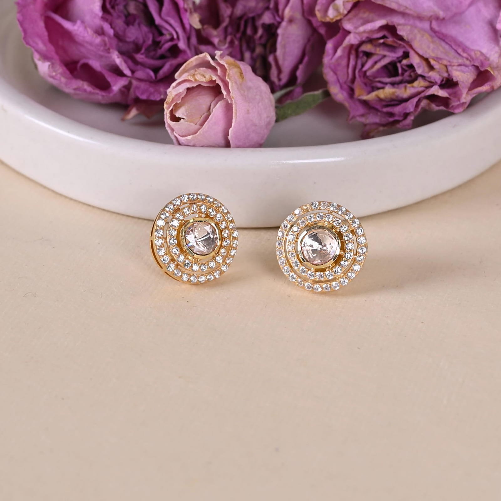 Almas chakri studs