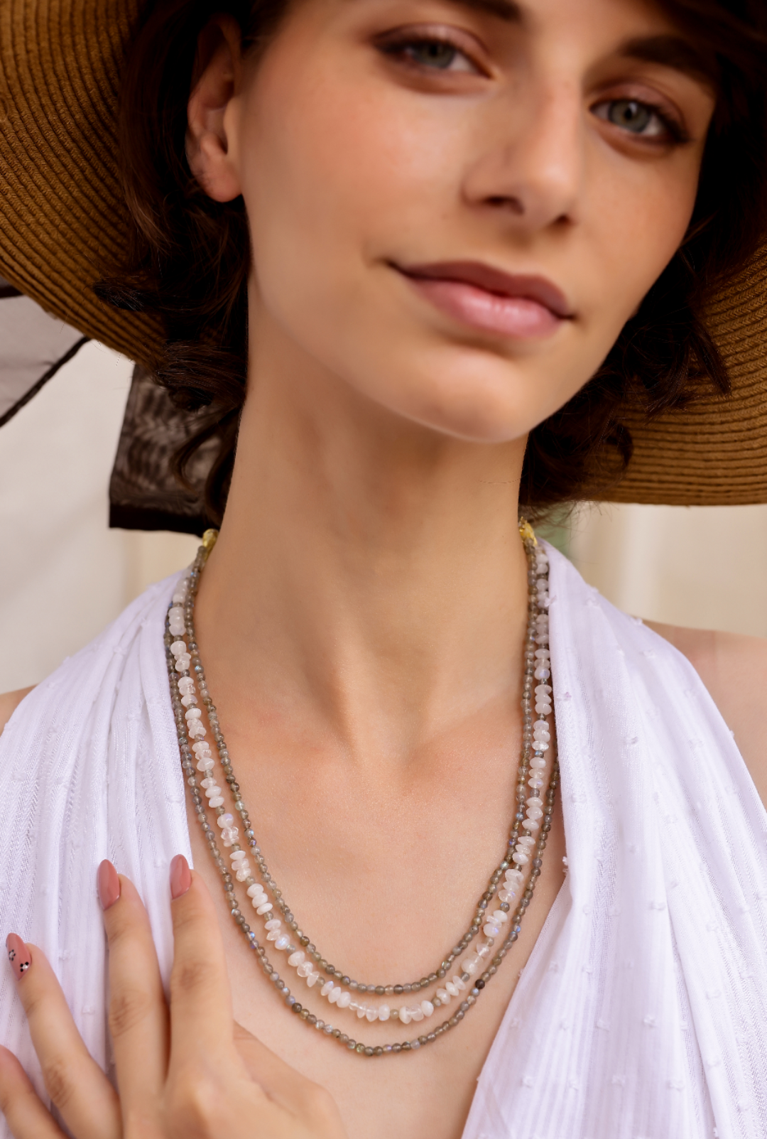 Manimala Beaded Necklace with
Moonstone and Labrodorite in semi-precious Stones.
