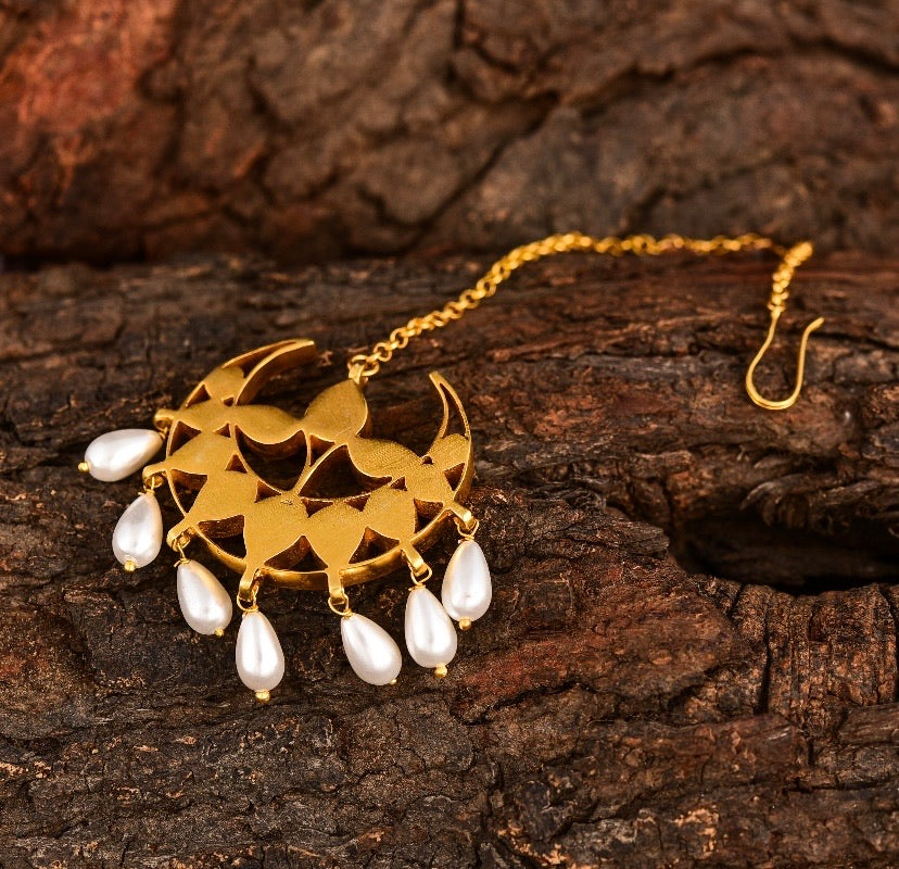 Chand pearl maangteeka