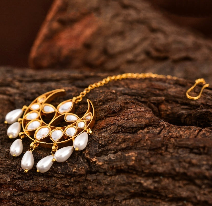 Chand pearl maangteeka