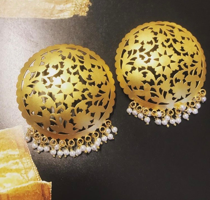 Floret oversize studs