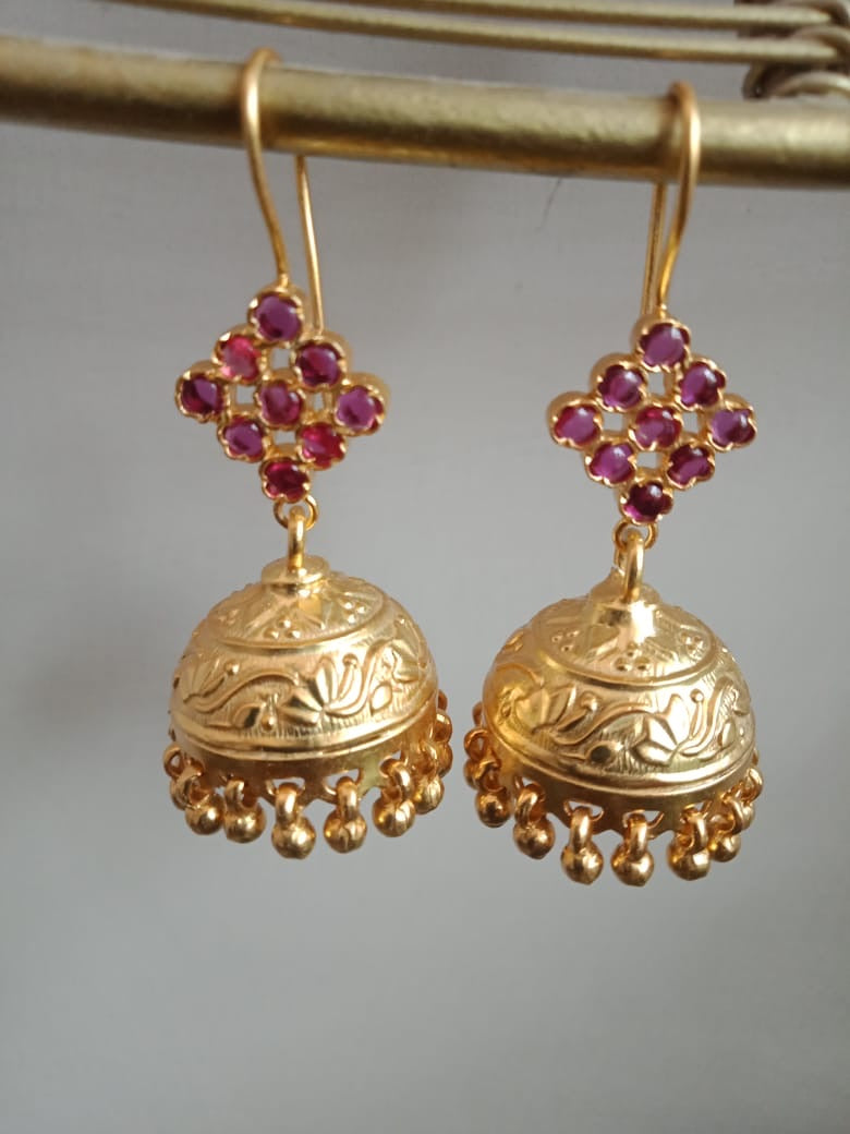Garnet top Jhumkis