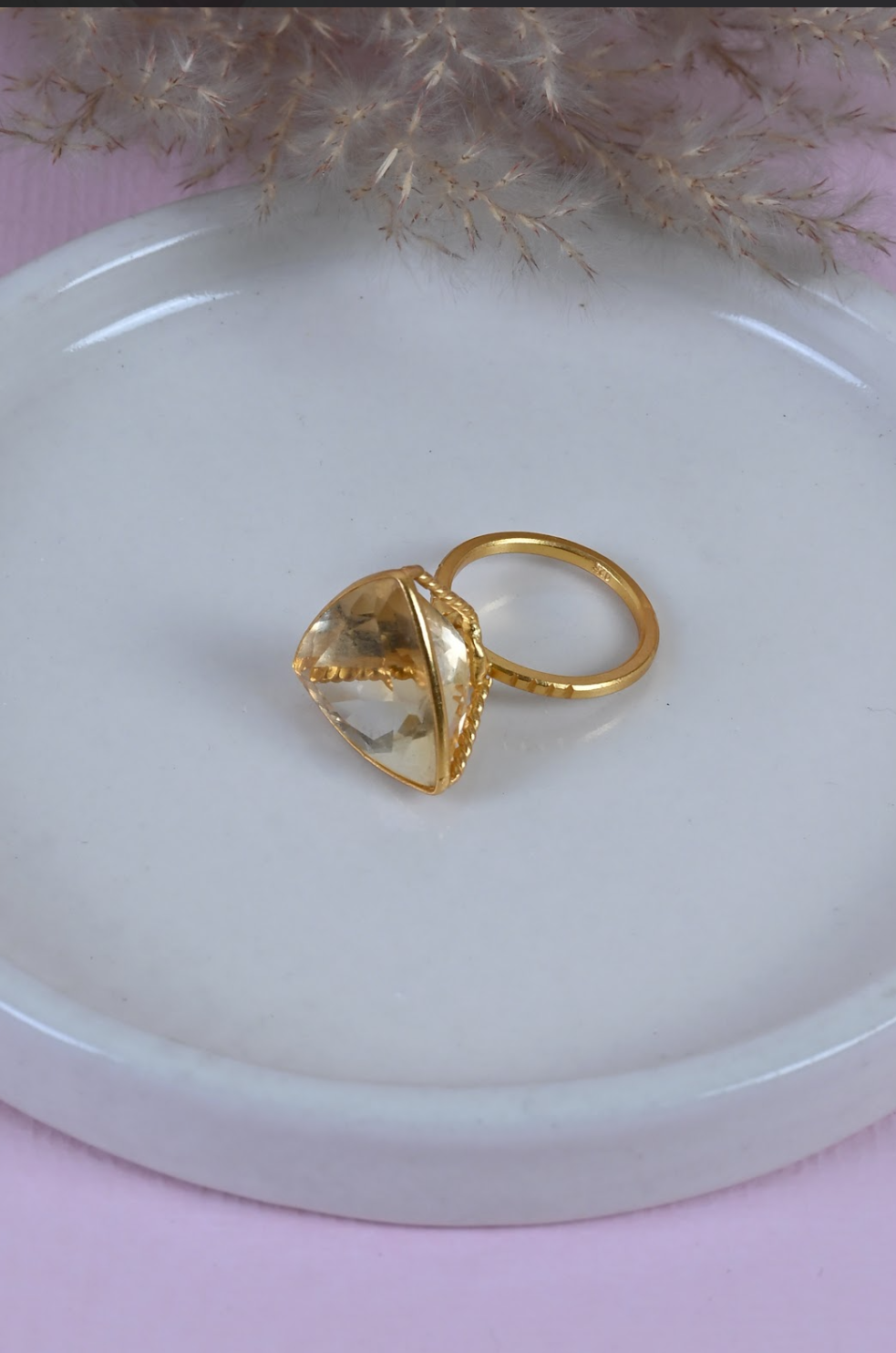 Quartz Ring (yellow)