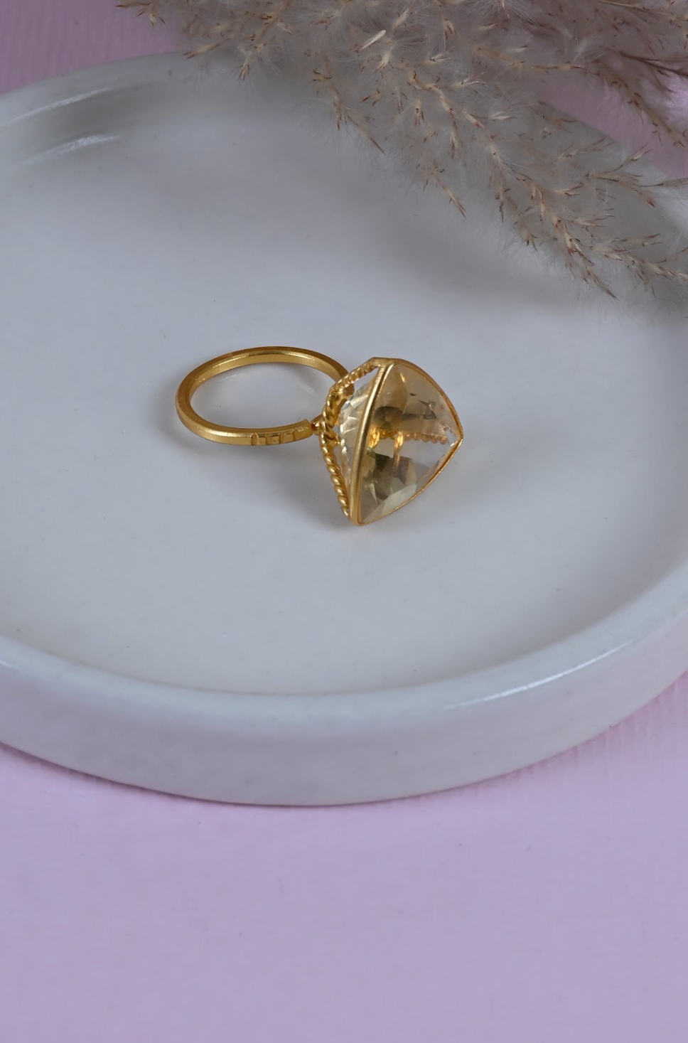Quartz Ring (yellow)