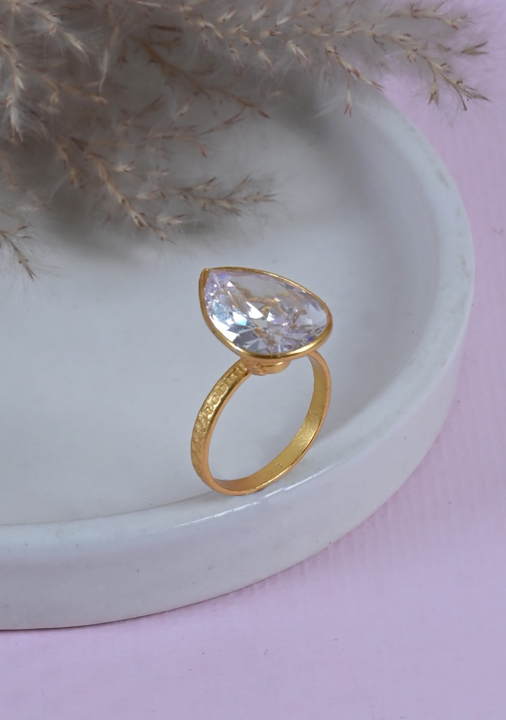 Quartz Gold Plated Ring (white)