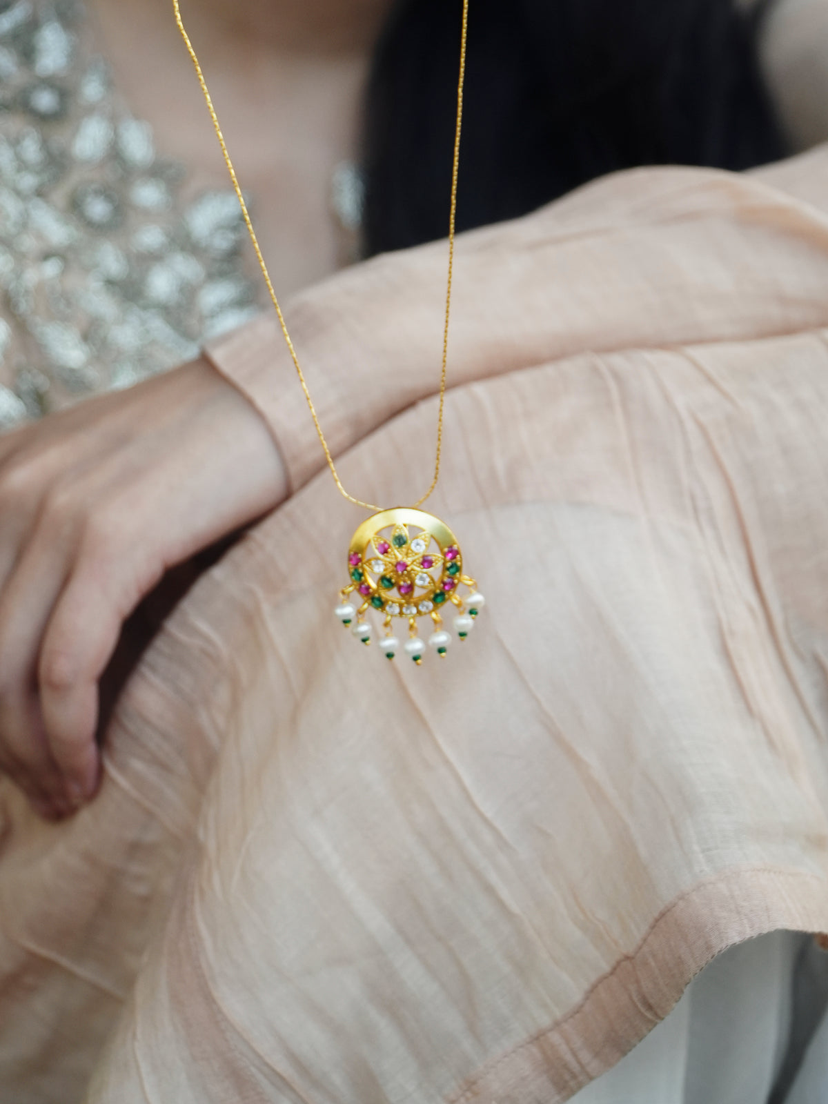 Nureen Pendant Necklace
