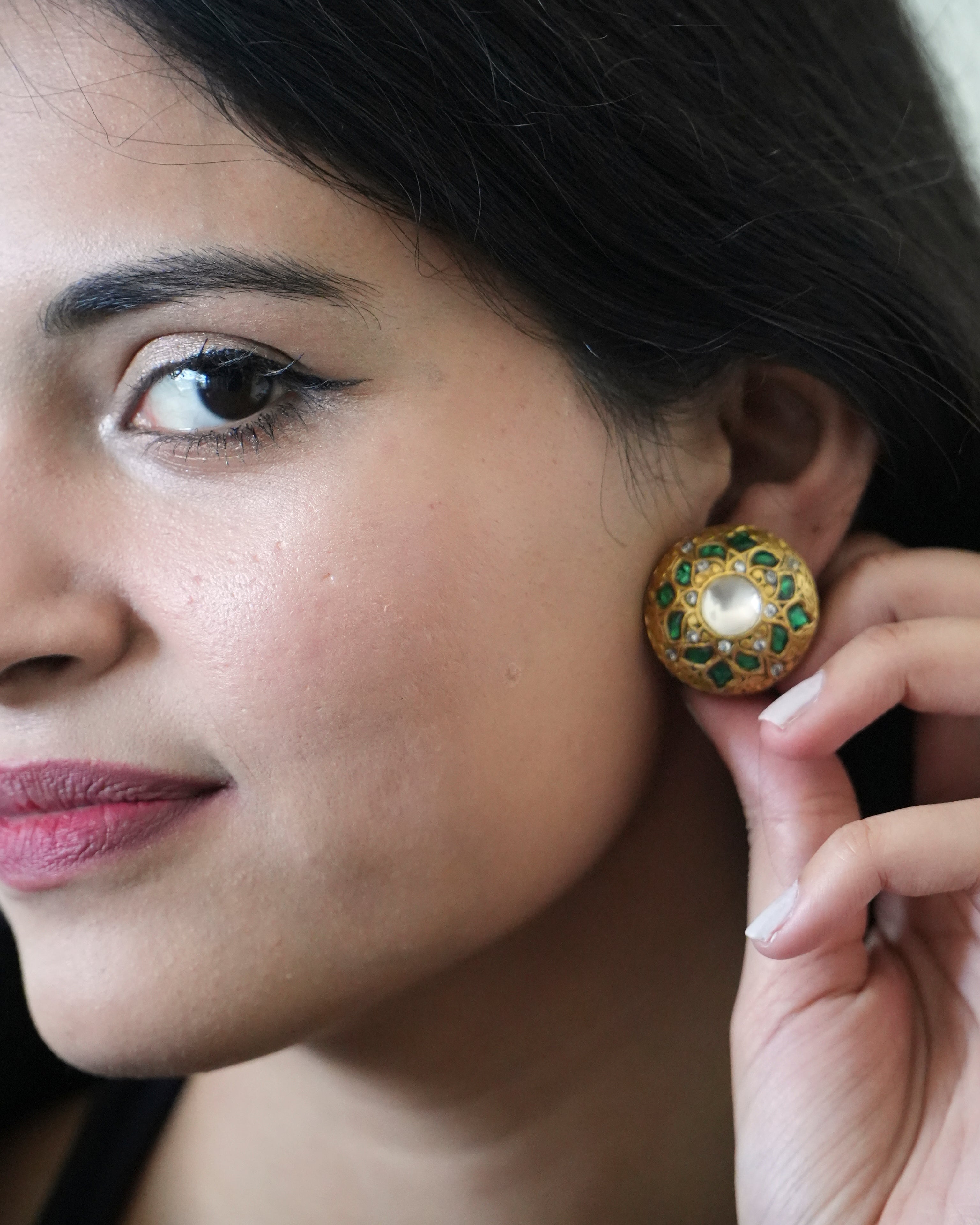 Partash studs