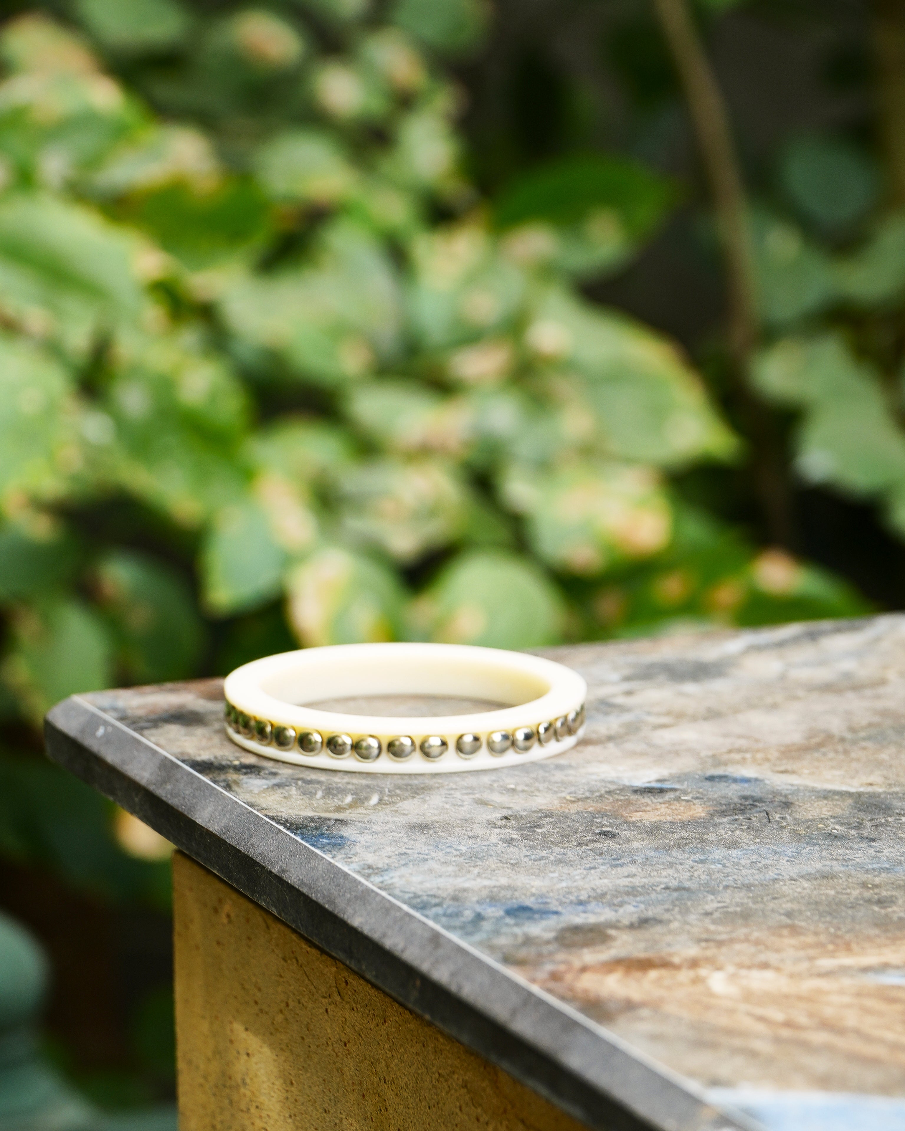chintak bangle (ivory)