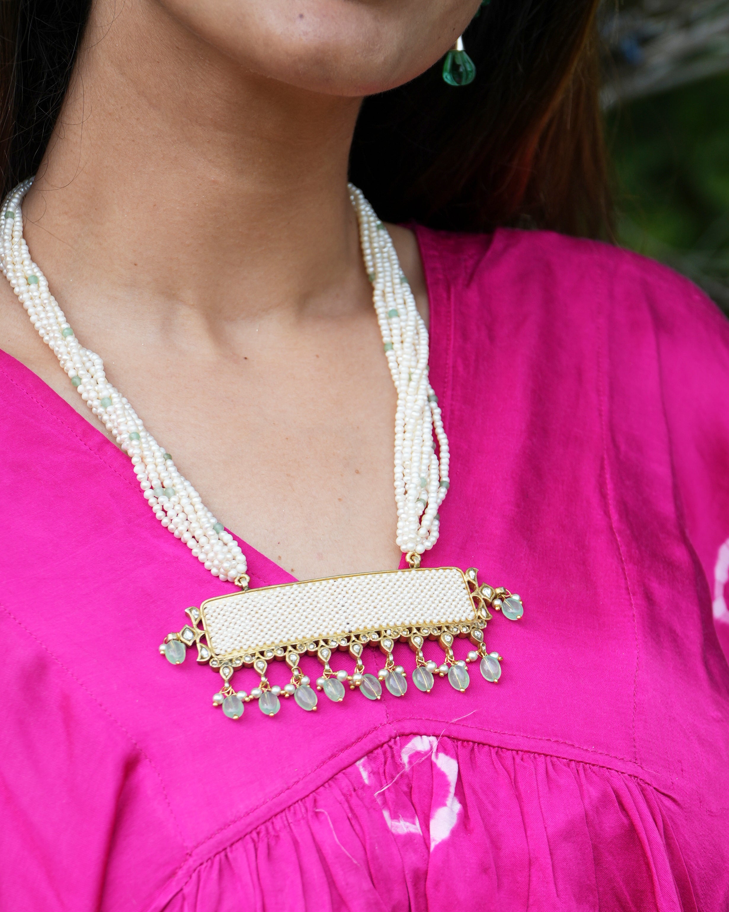 khawal necklace