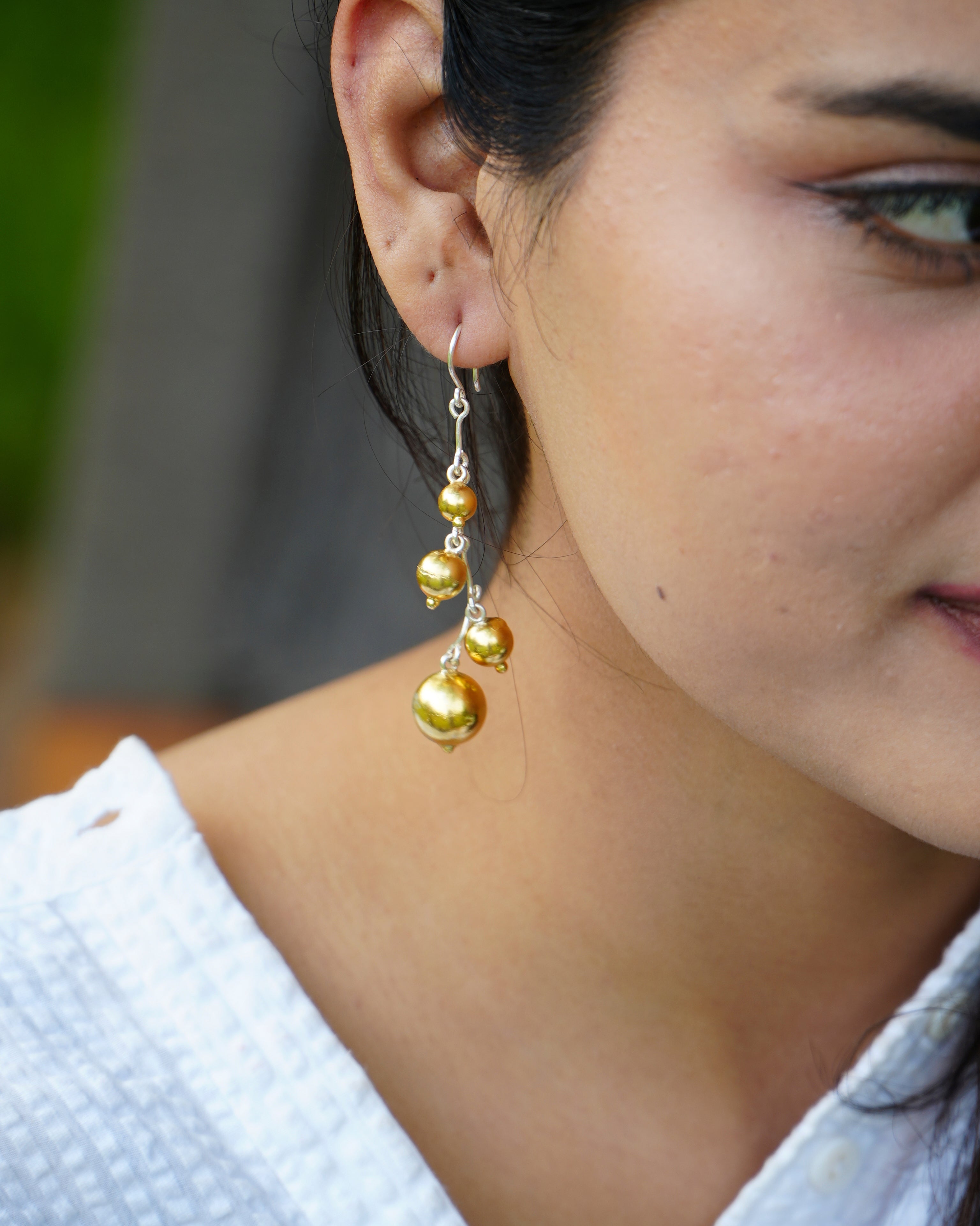 tawil gold earrings