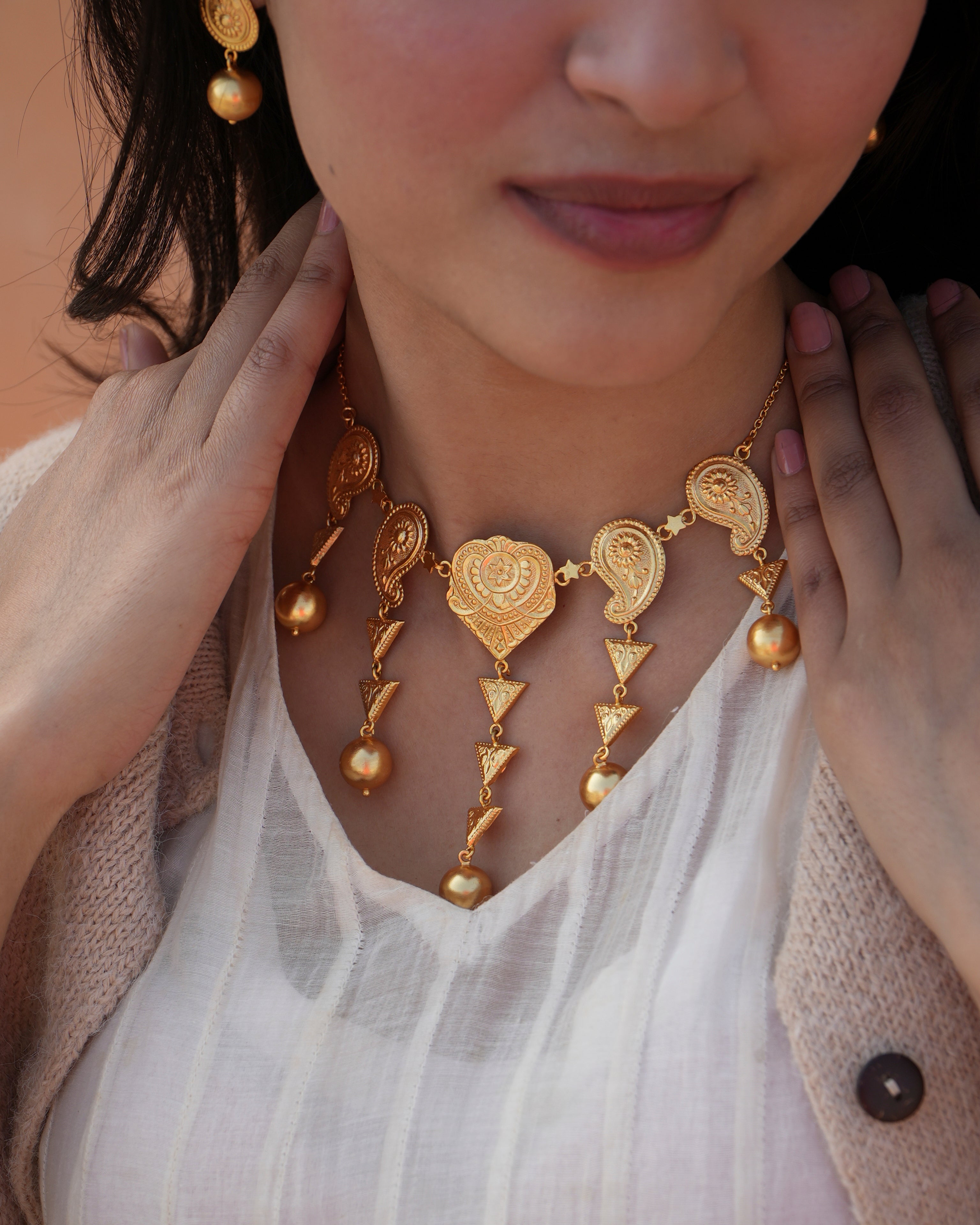 ambiya necklace